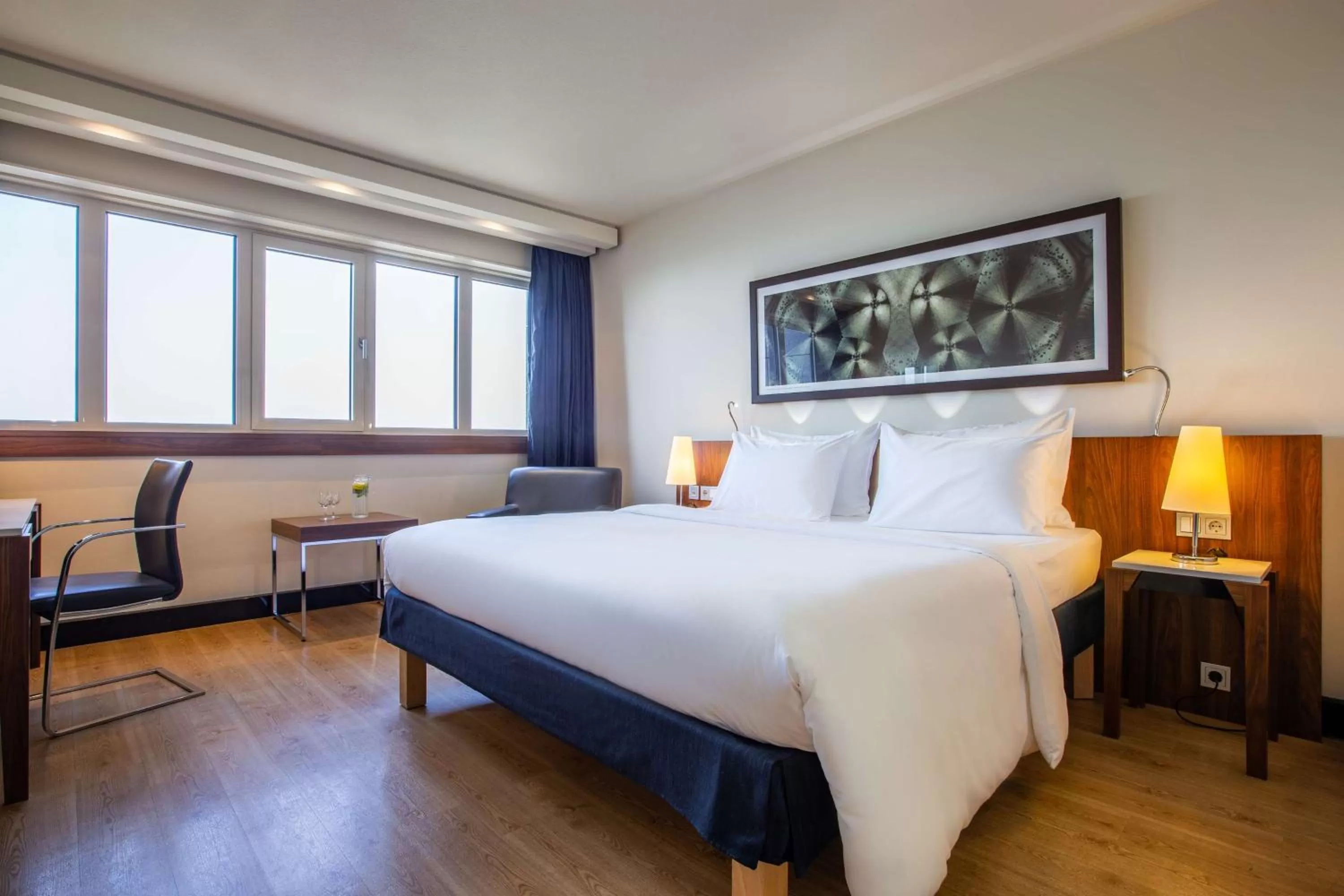 Photo of the whole room, Bed in Radisson Blu Hotel, Hamburg