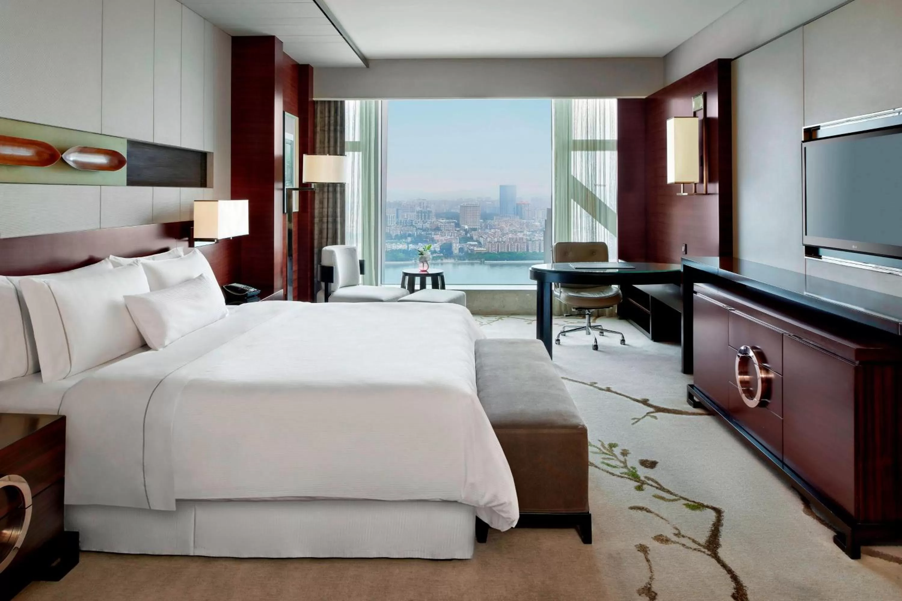 Photo of the whole room, Bed in The Westin Pazhou