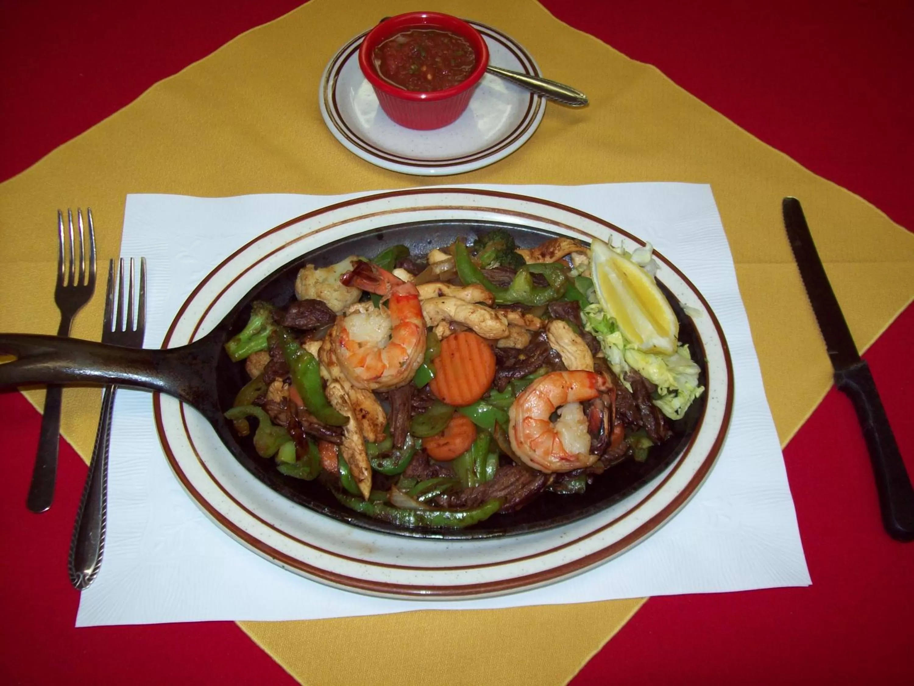 Dinner, Lunch and Dinner in Howard Johnson by Wyndham Raton