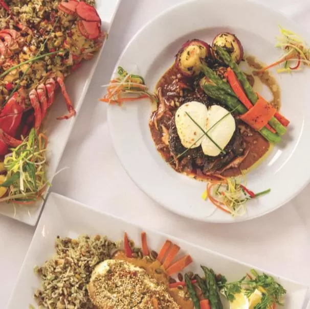 Restaurant/places to eat, Food in The Lucerne Inn