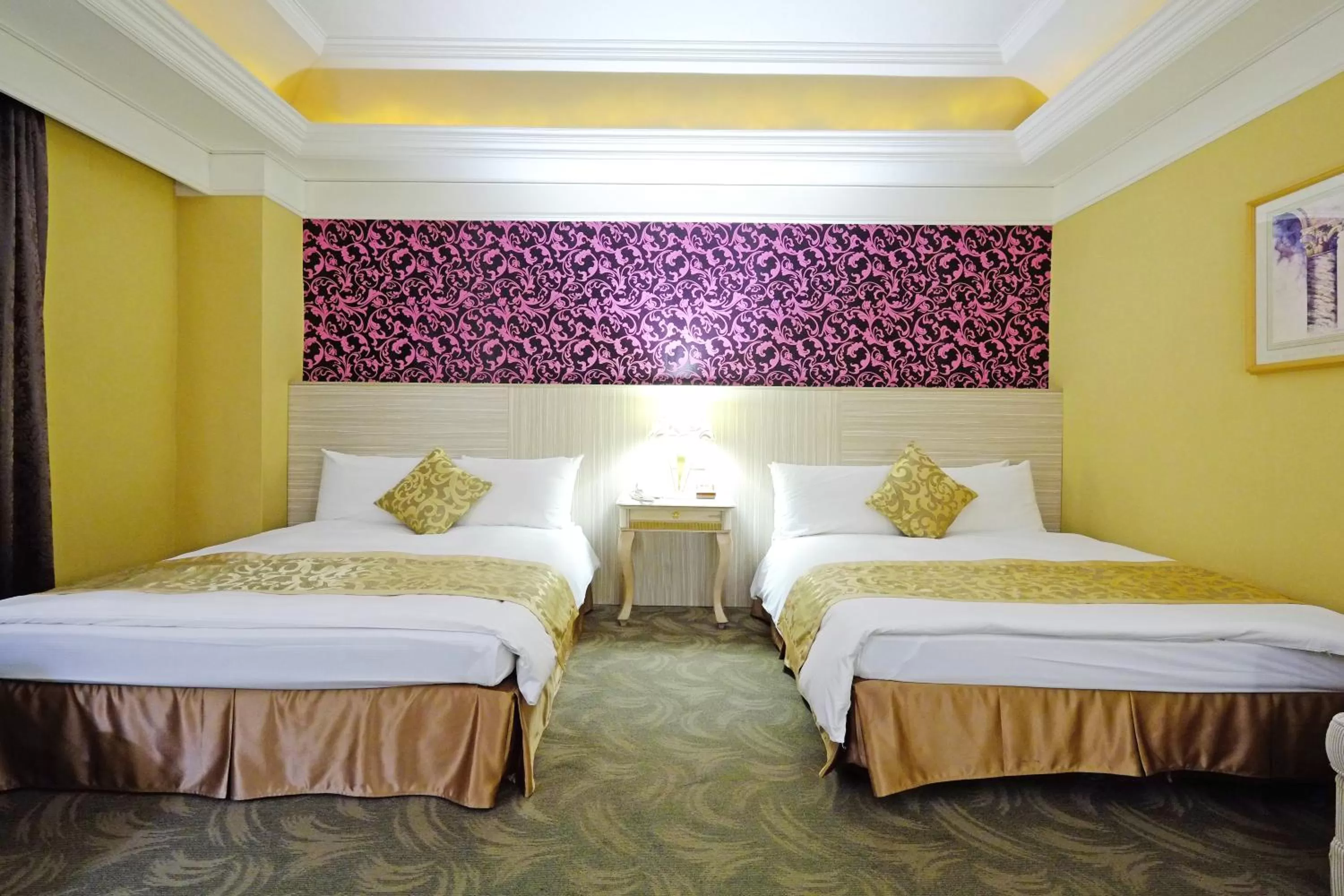 Photo of the whole room, Bed in F Hotel - Taichung