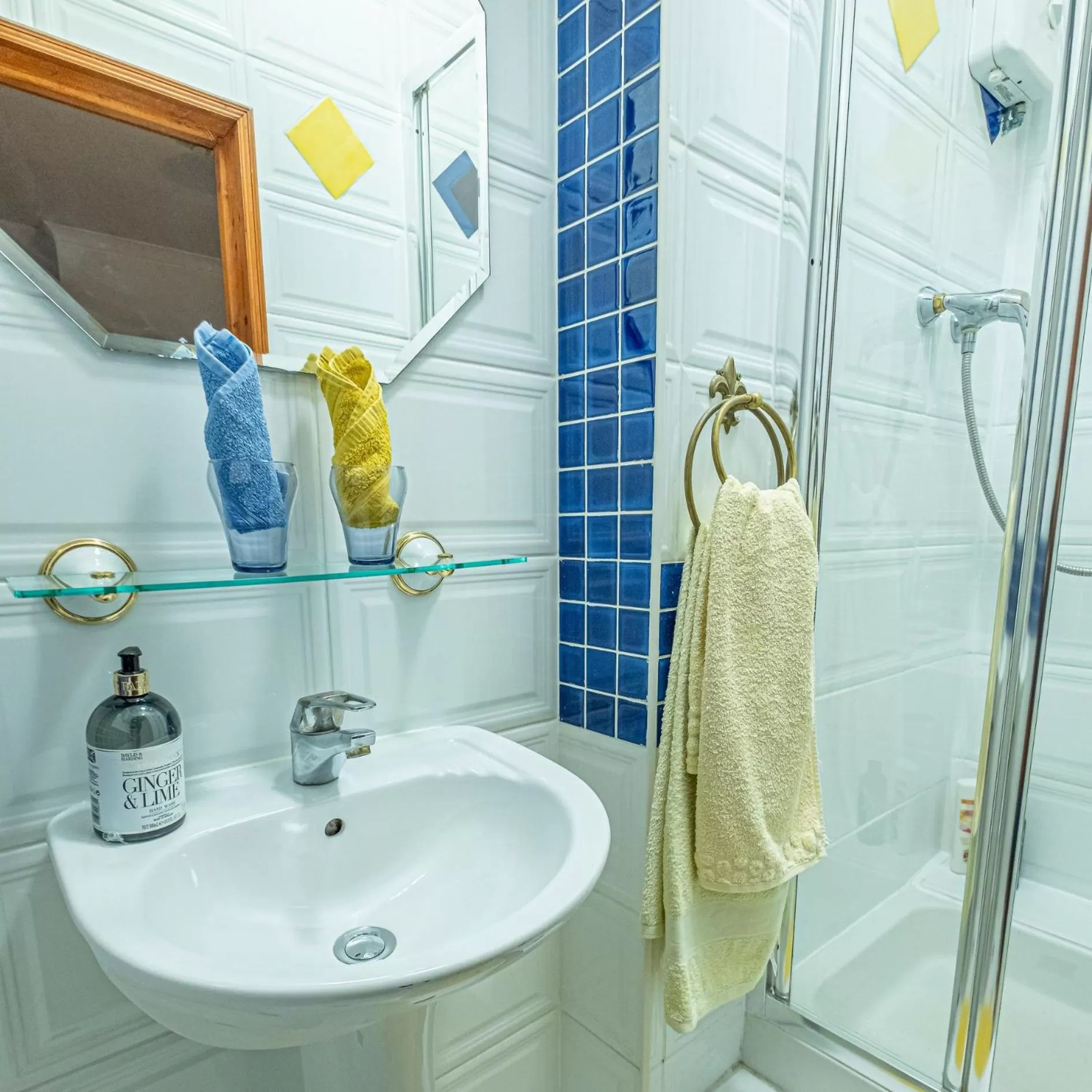 Shower in Dawson Place, Juliette's Bed and Breakfast