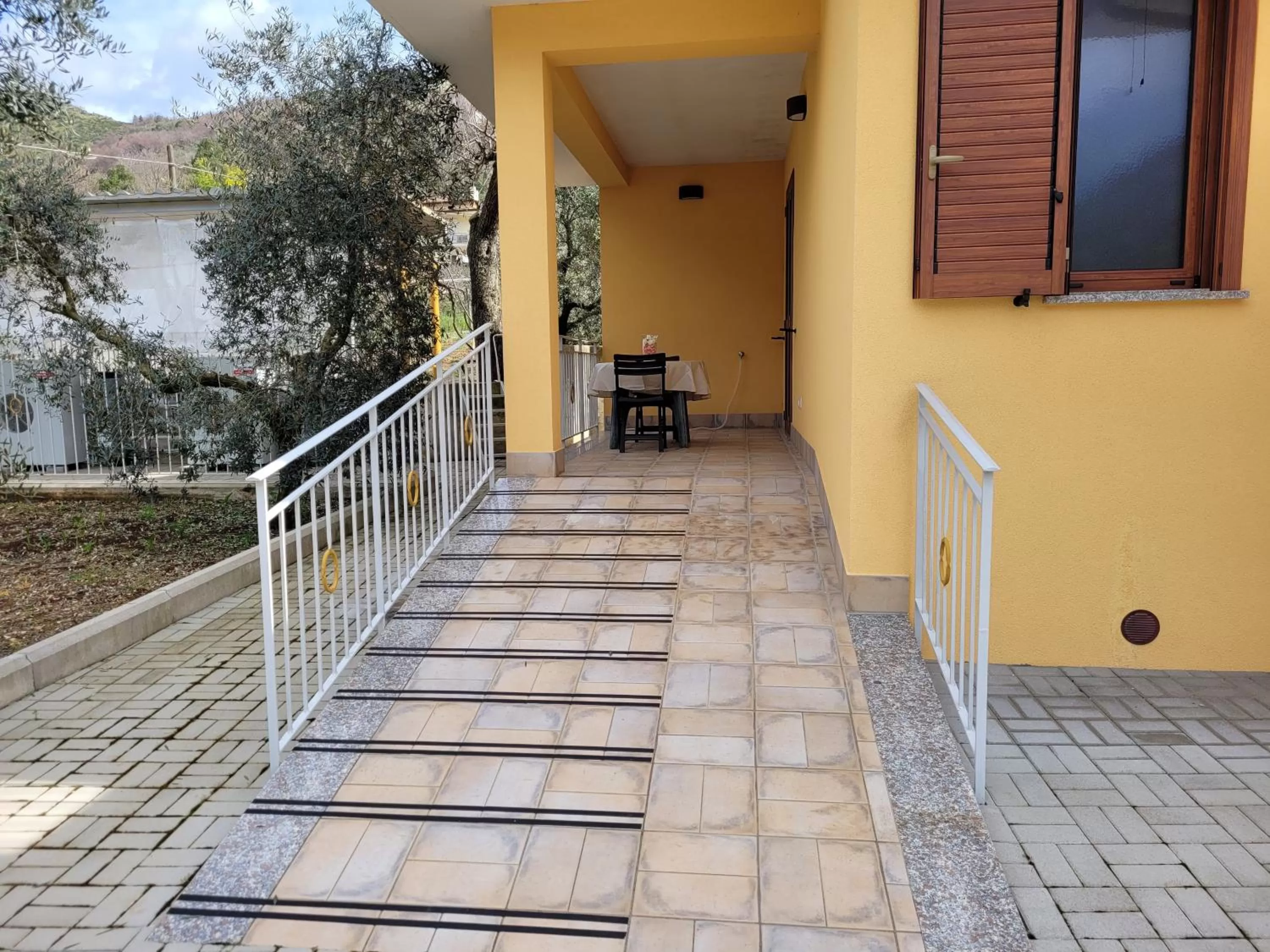 Alloggio turistico Magnifico Alessandro Valle Bernardo 04025 Lenola nei pressi di Fondi LT