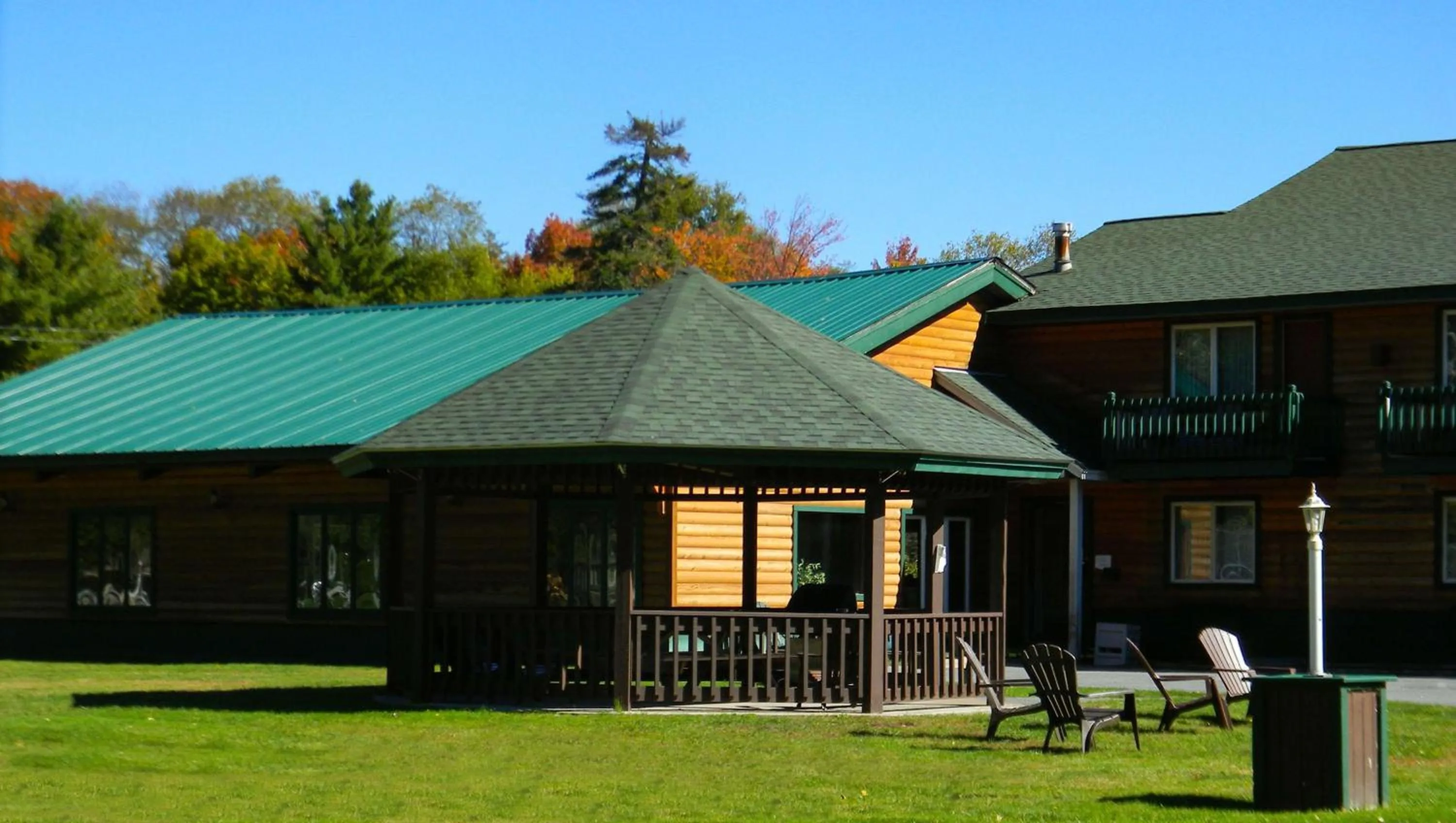 Property building in Adirondack Lodge Old Forge