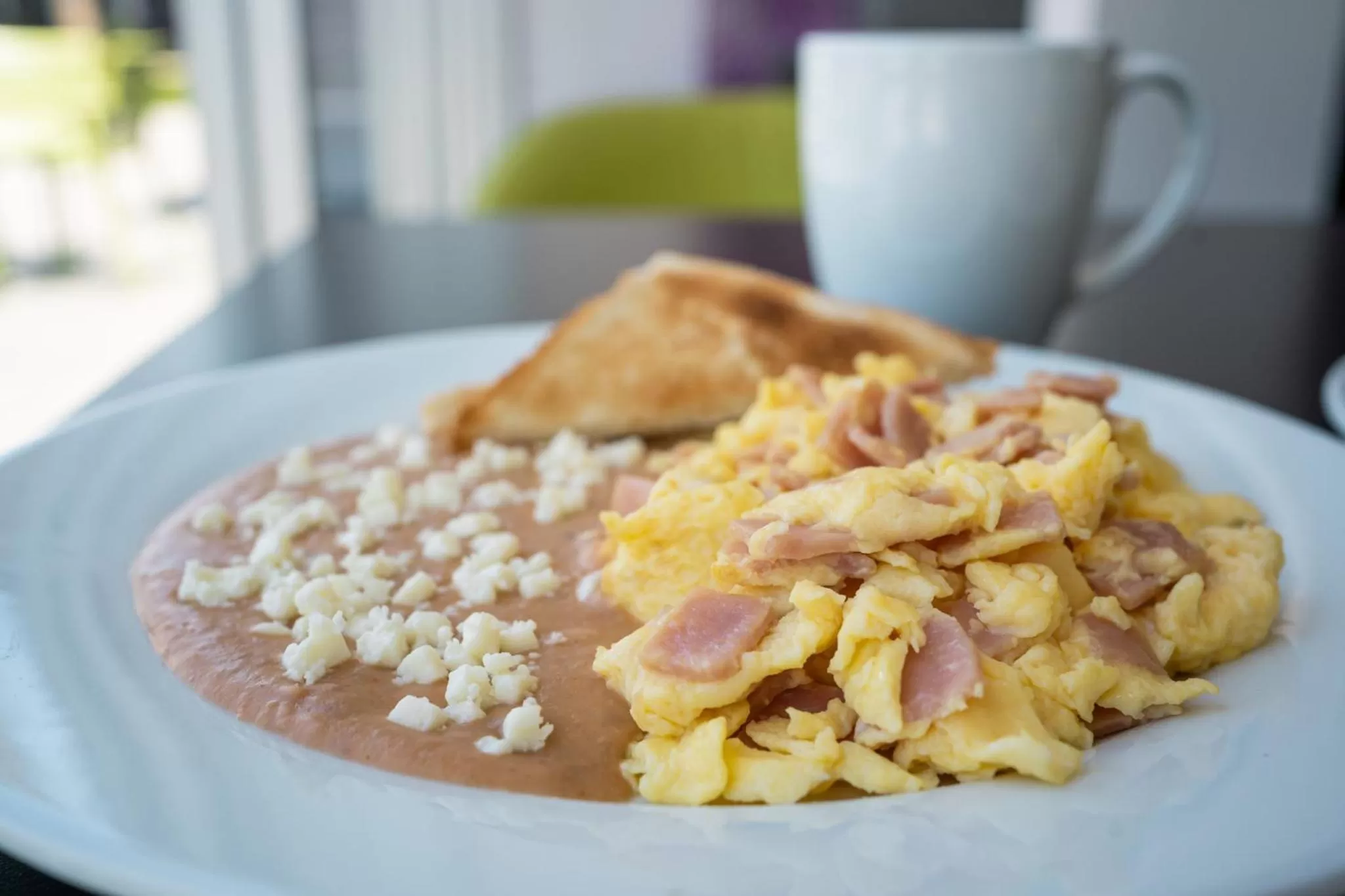 Restaurant/places to eat in Holiday Inn Express Hotel & Suites Hermosillo by IHG