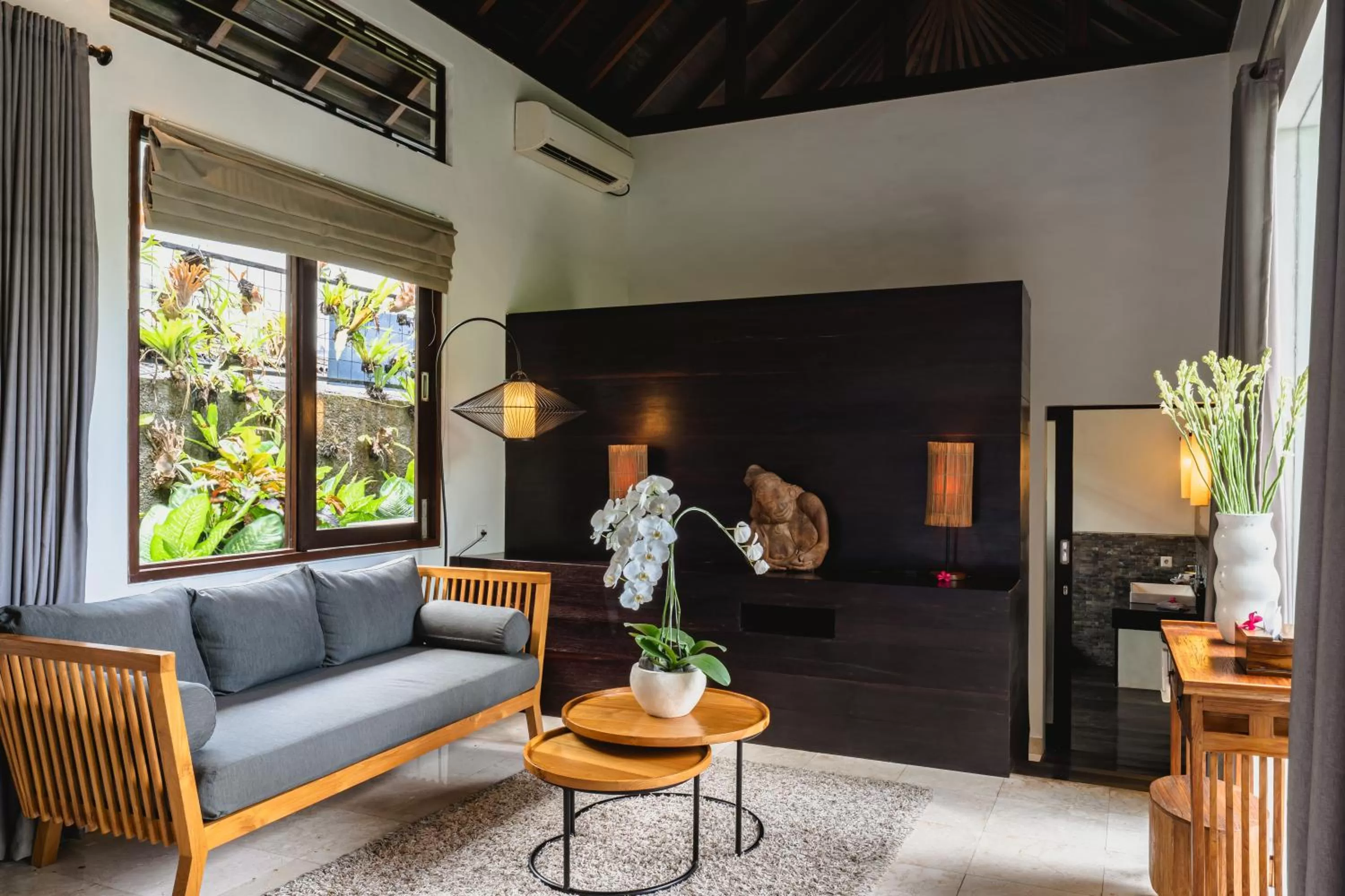 hair dresser in Surya Kembar Villas