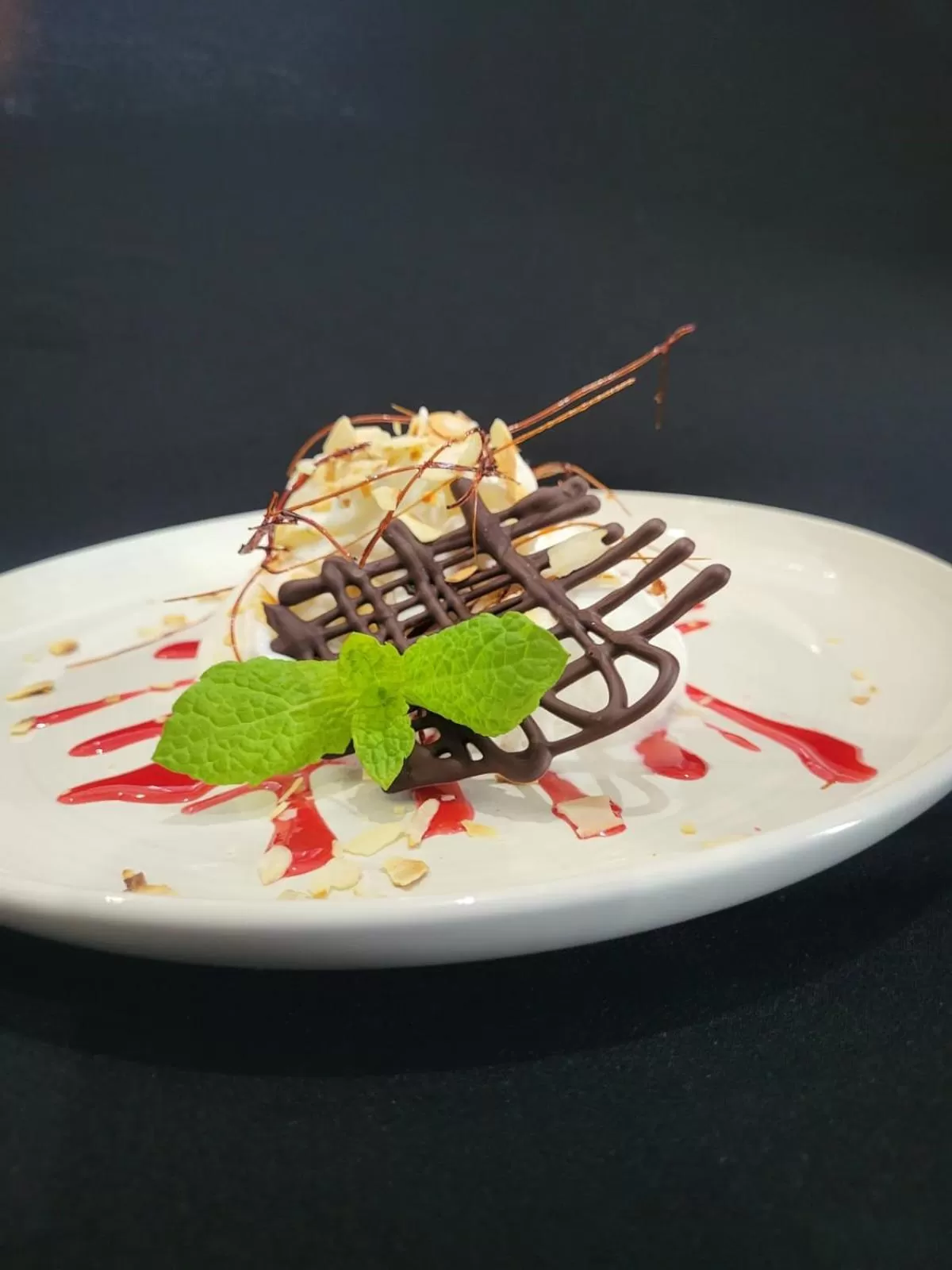 Restaurant/places to eat in Tailor Hotel Sport & Conference