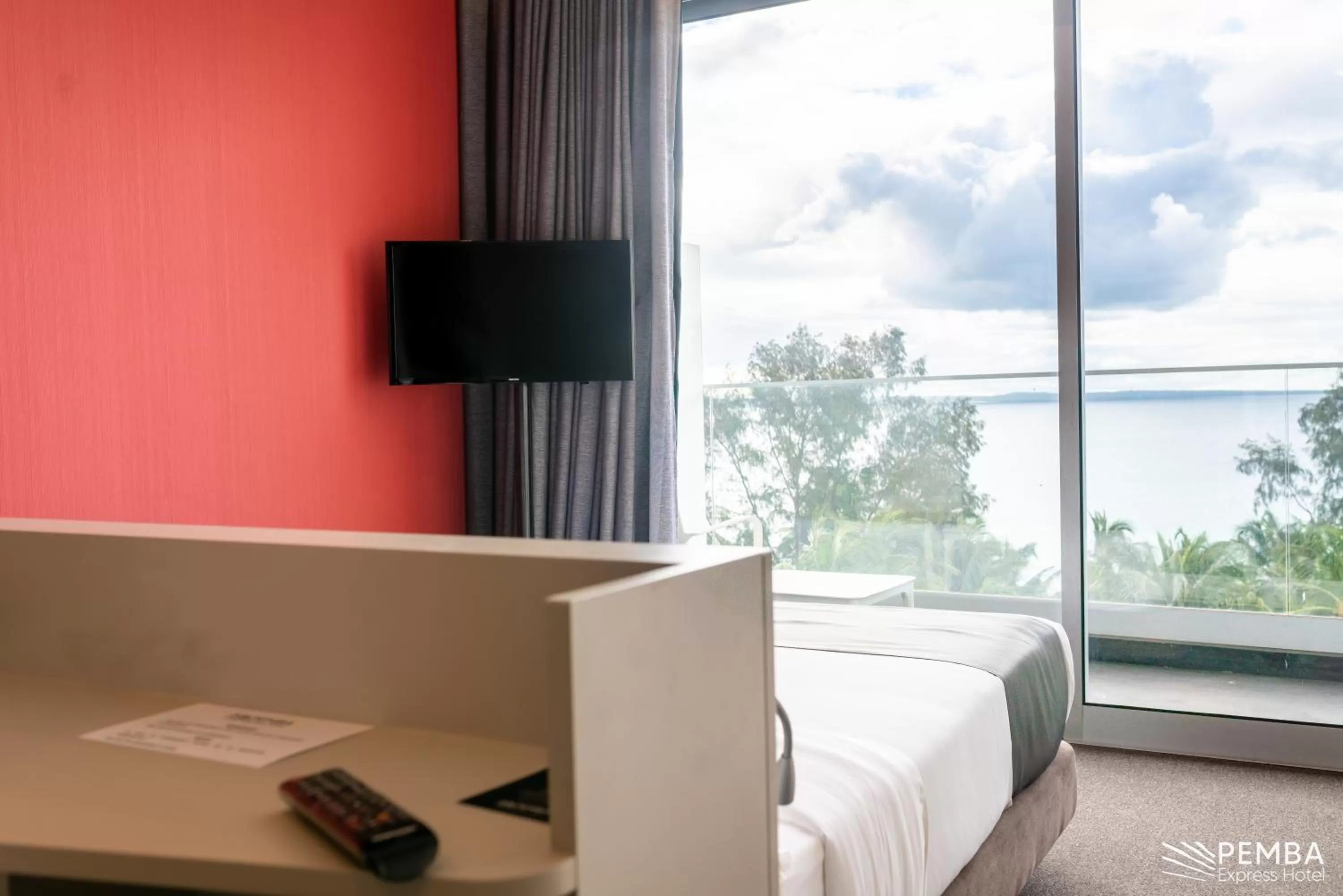 Bed in Pemba Express Hotel