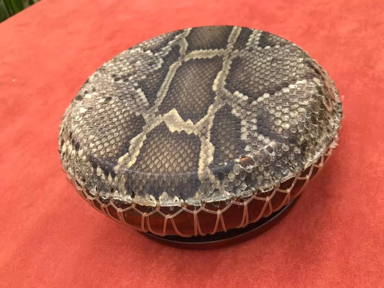 Decorative detail in Dontrei Villa Angkor