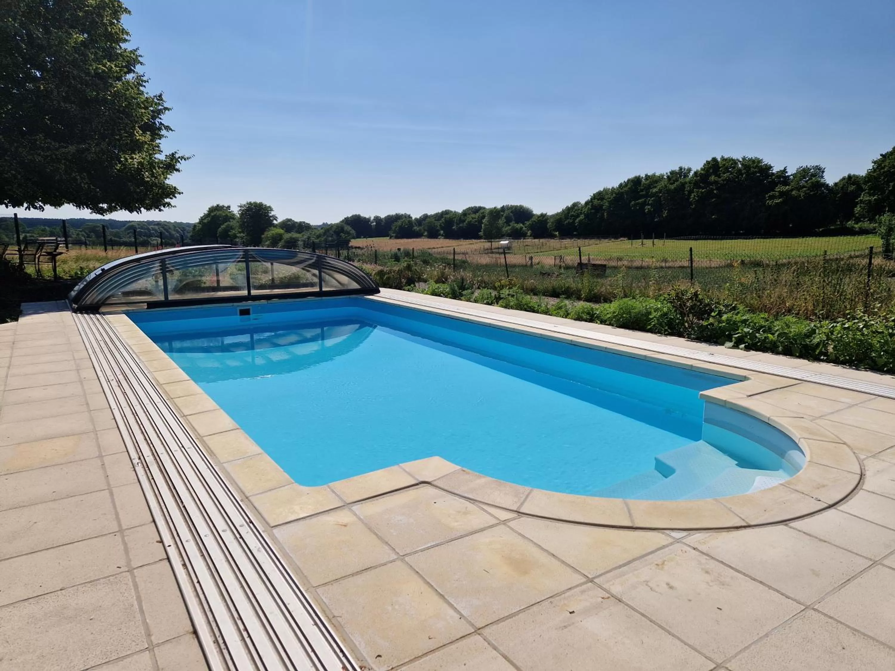 Natural landscape, Swimming Pool in Habitat