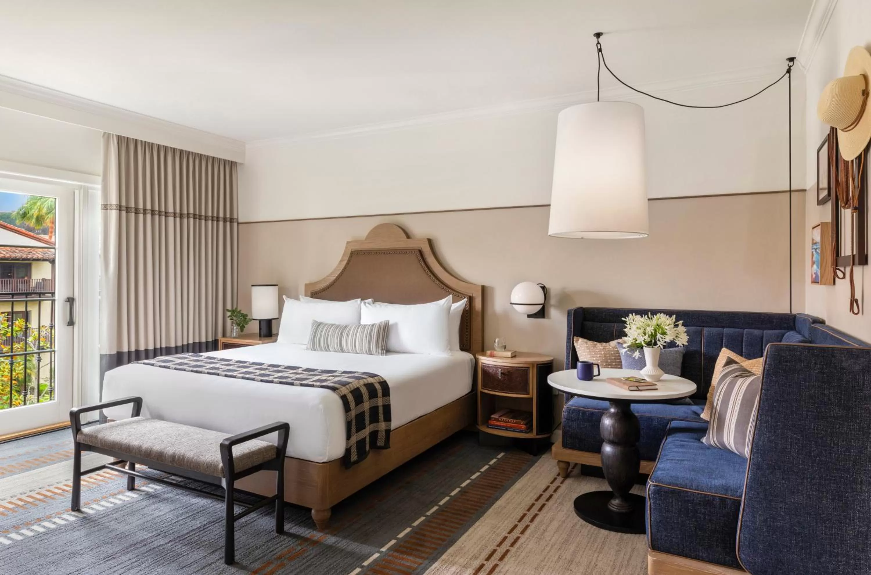 Bed in Estancia La Jolla Hotel & Spa