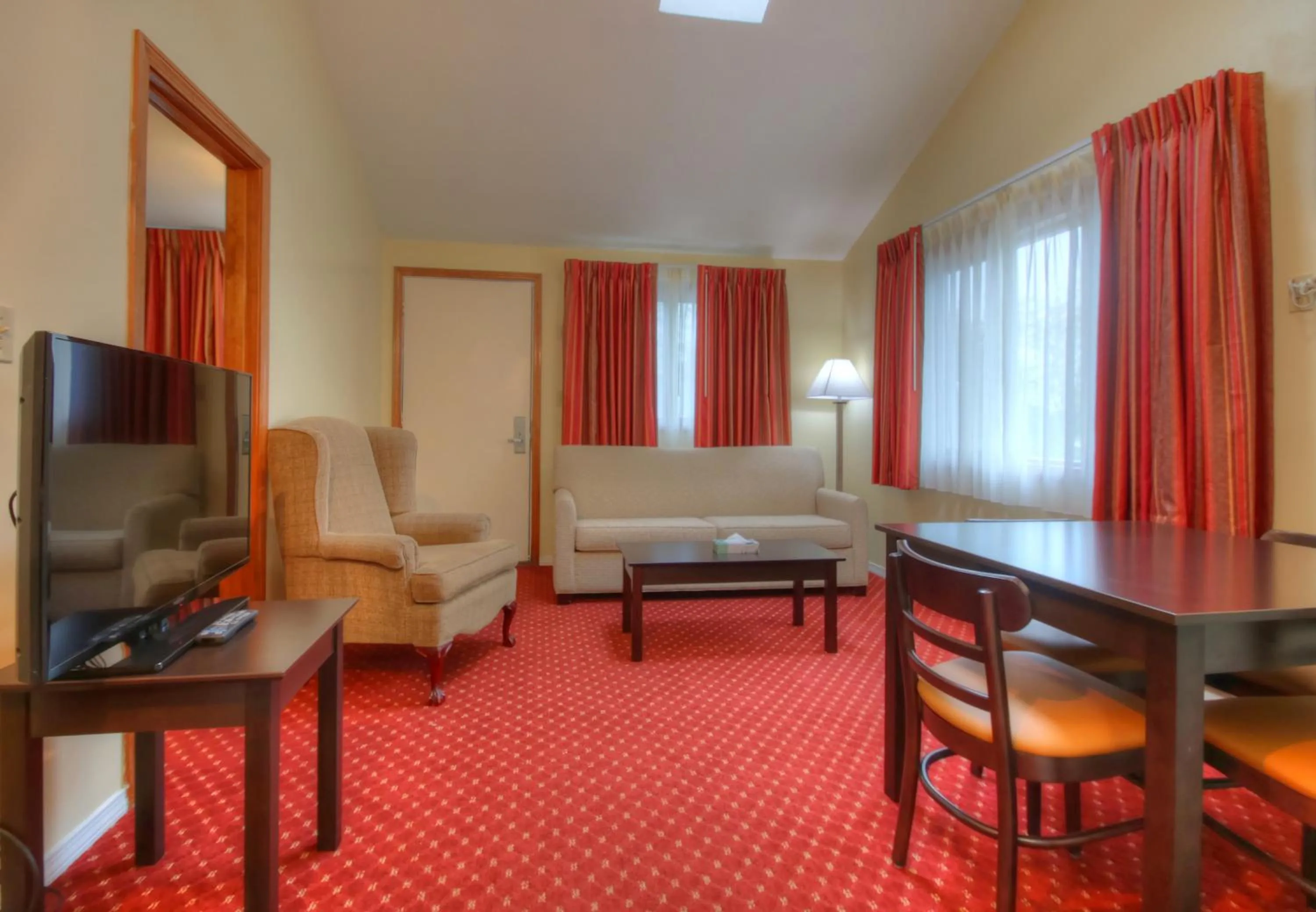 Living room in Ogunquit Tides