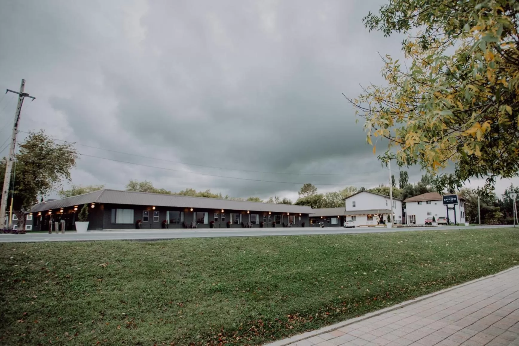 Property building in The Bayview Motel - Fort Frances, ON - Lakeside Motel