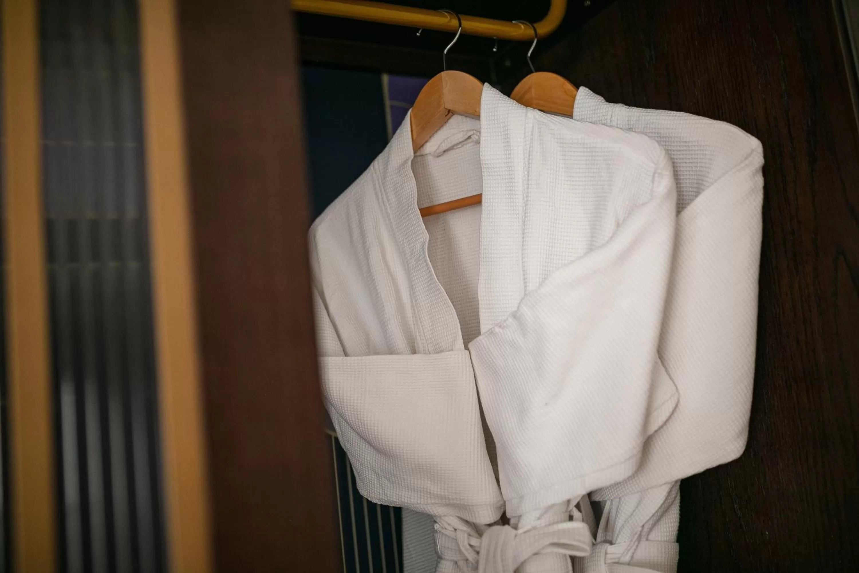 wardrobe in MAY DE VILLE Lakeside Hotel