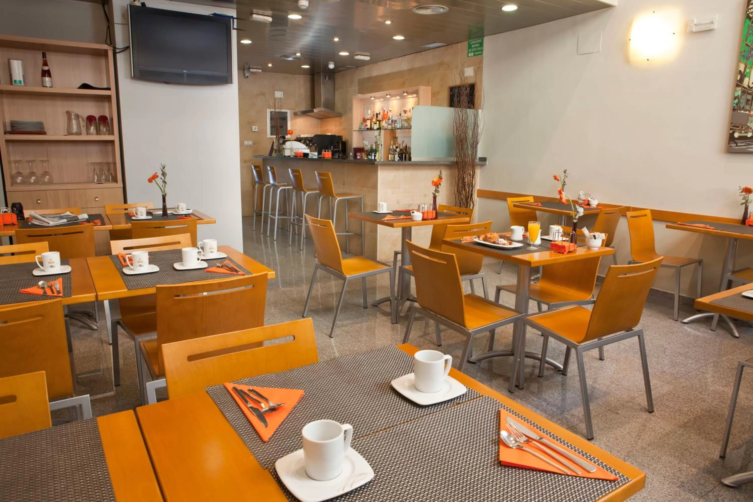 Restaurant/places to eat in La City Estación