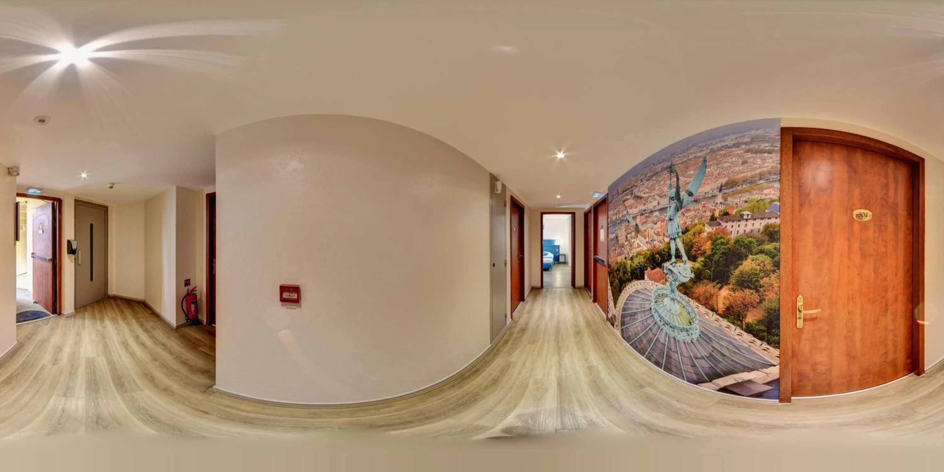 People in Hôtel du Parc