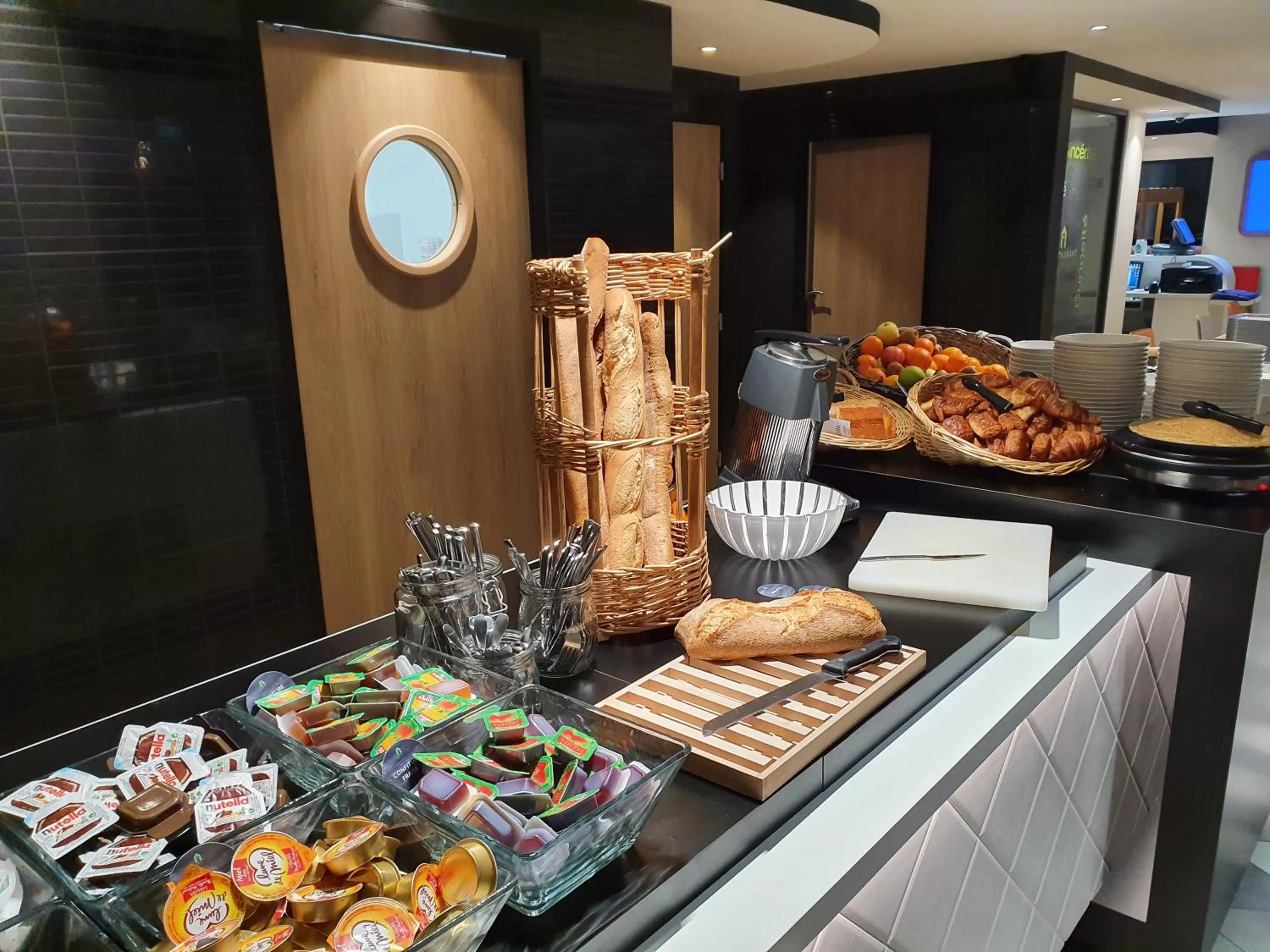 Buffet breakfast in Campanile Chartres