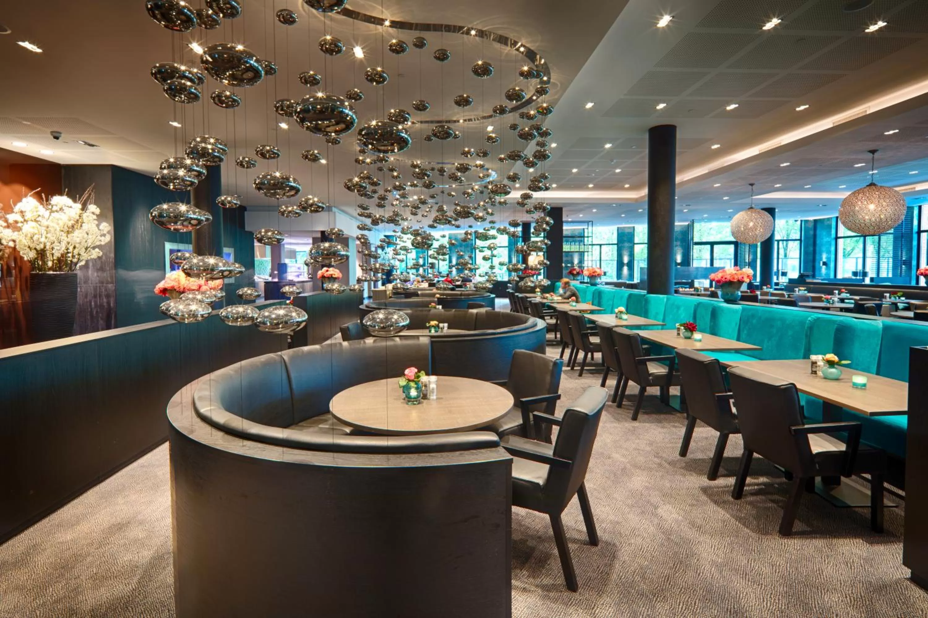 Restaurant/places to eat in Van der Valk Hotel Utrecht