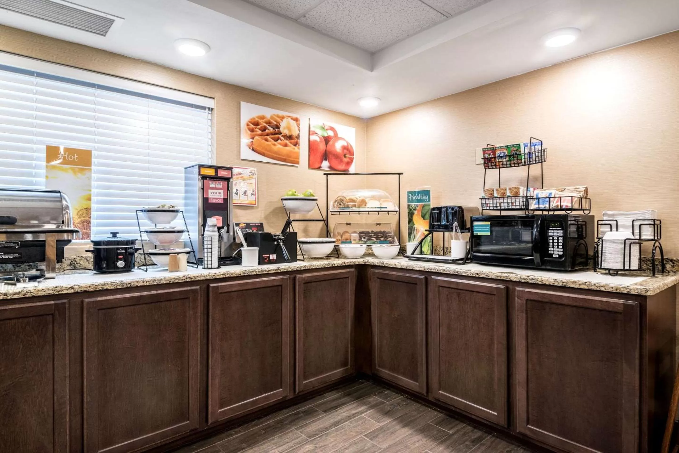 Restaurant/places to eat in Quality Inn Ithaca - University Area