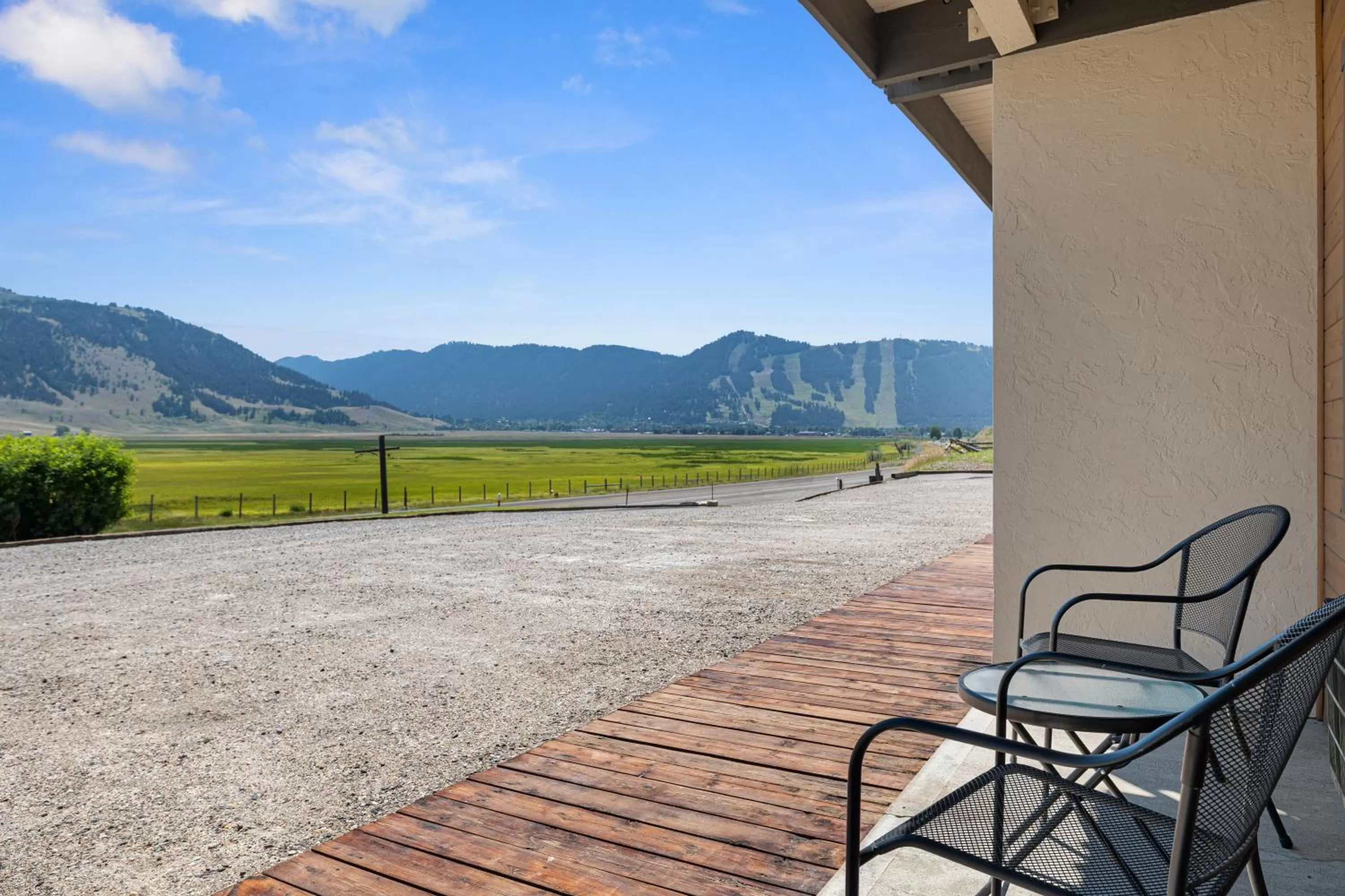 Patio in Elk Refuge Inn