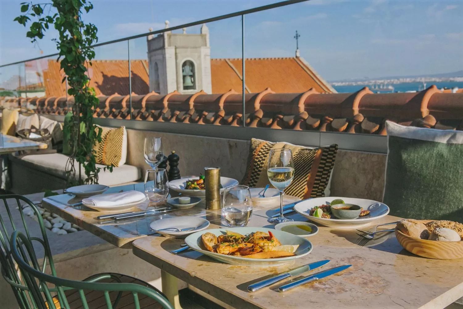 Food and drinks in The Lumiares Hotel & Spa - Small Luxury Hotels Of The World