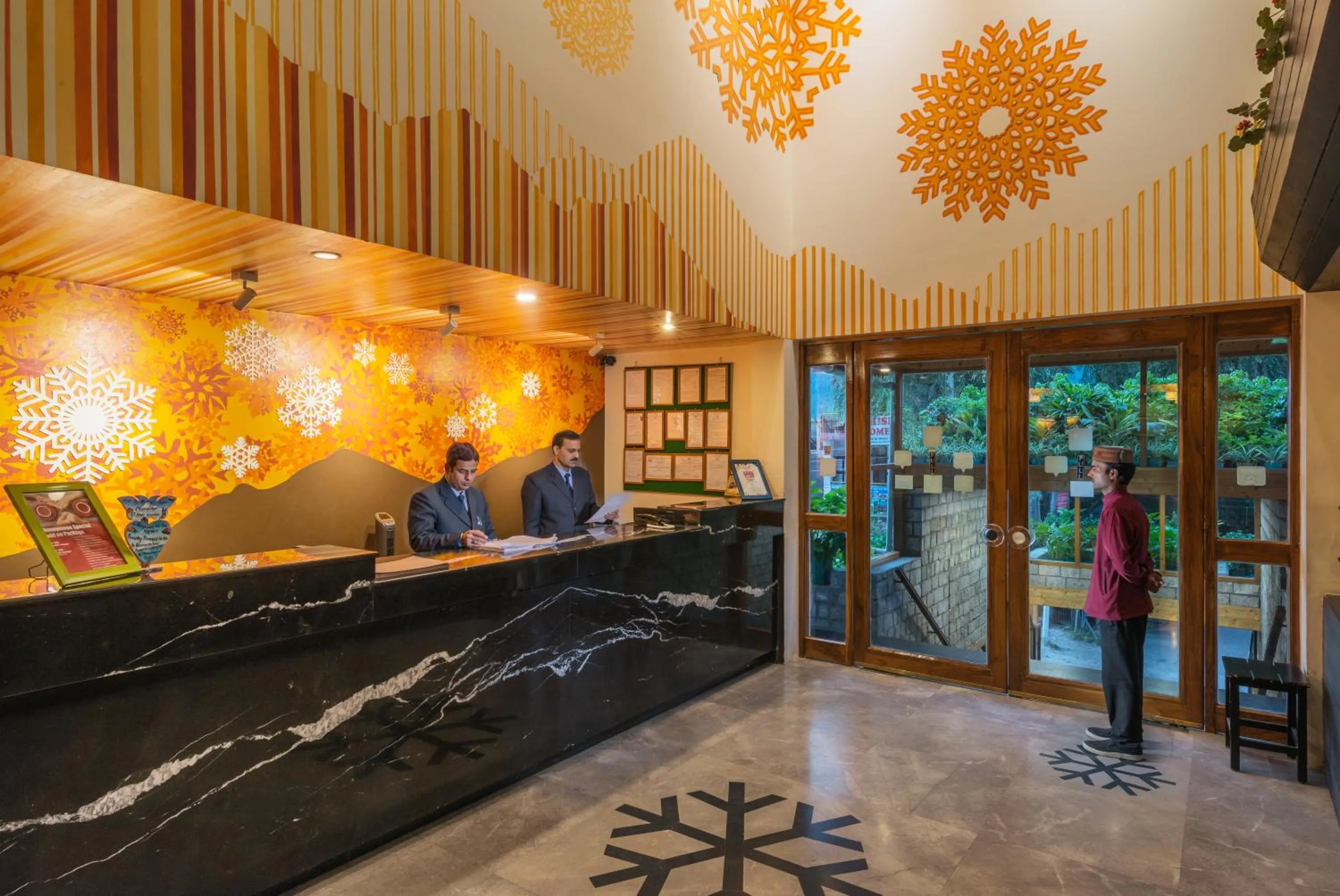 Honeymoon Inn Manali