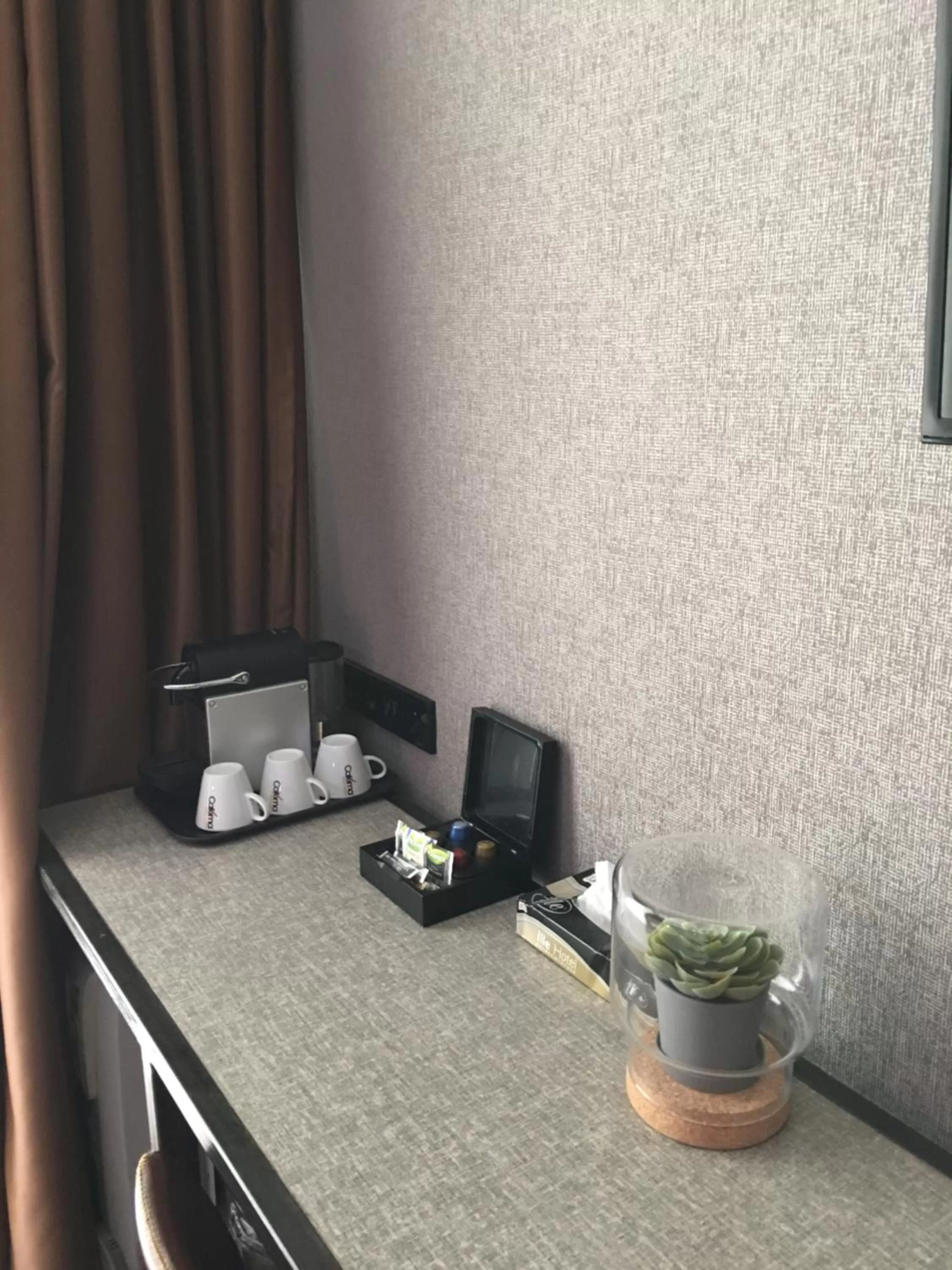 Coffee/tea facilities in Hotel Mosaic City Centre