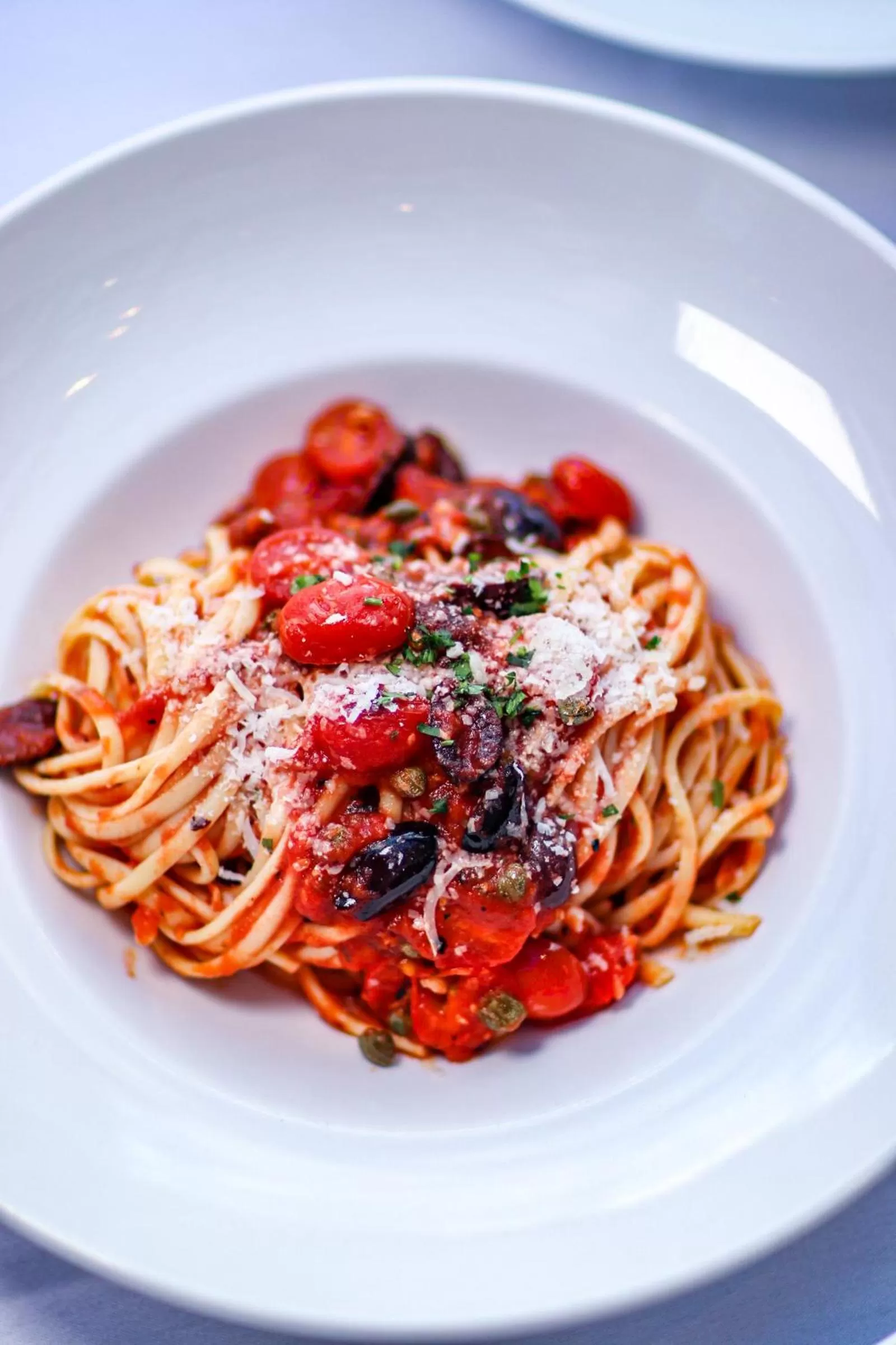 Restaurant/places to eat in Pinnacle Hotel Harbourfront