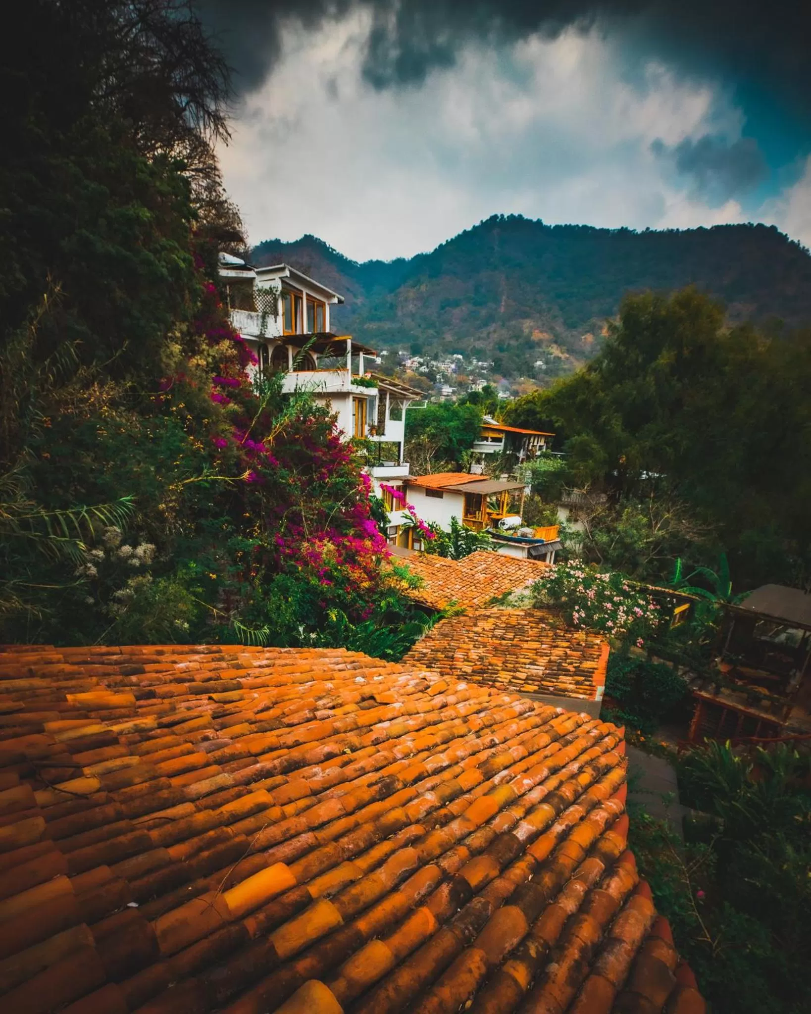 Property building in Lush Atitlán