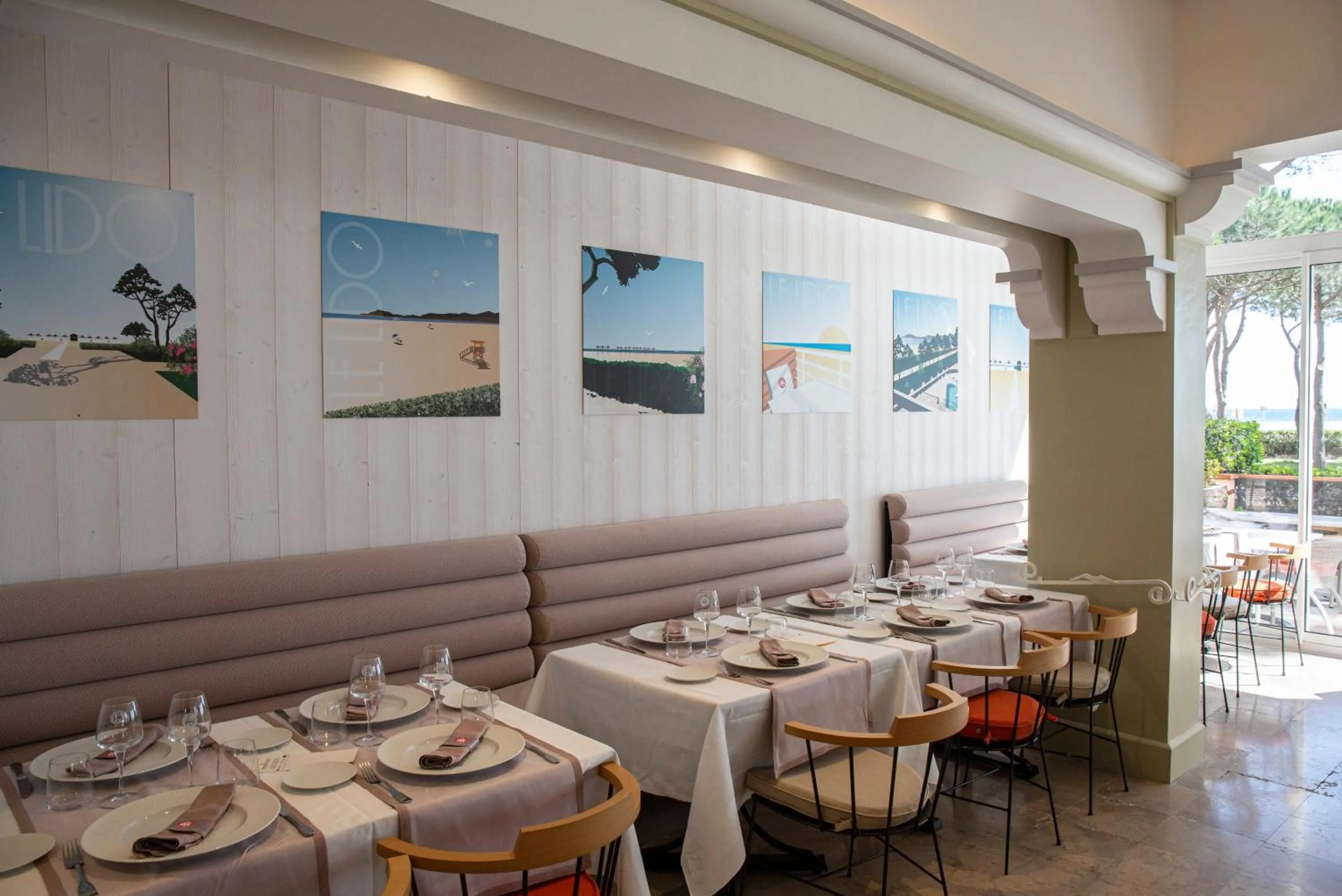 Restaurant/places to eat in Grand Hôtel Du Lido