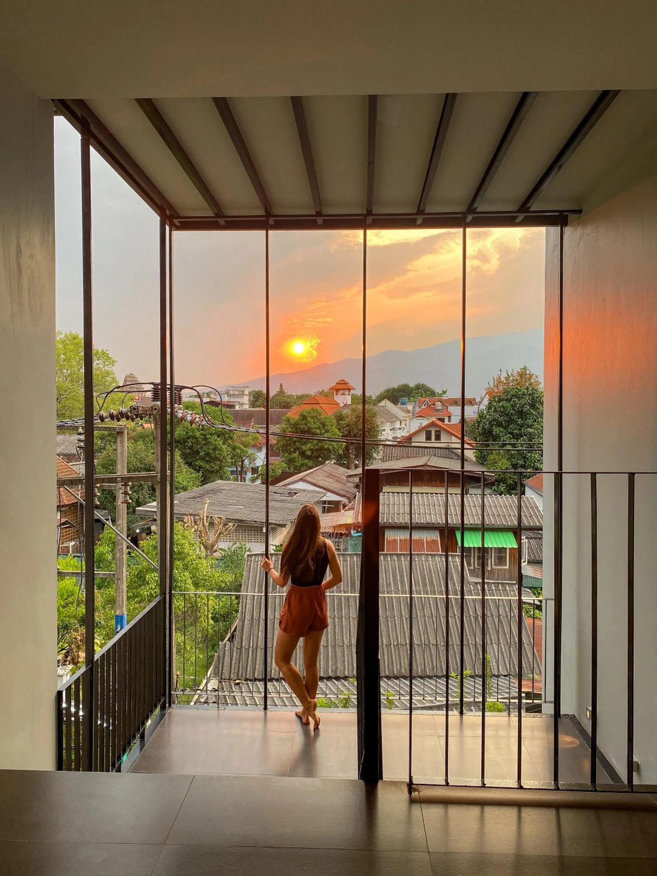 Sunset in POR Thapae Gate