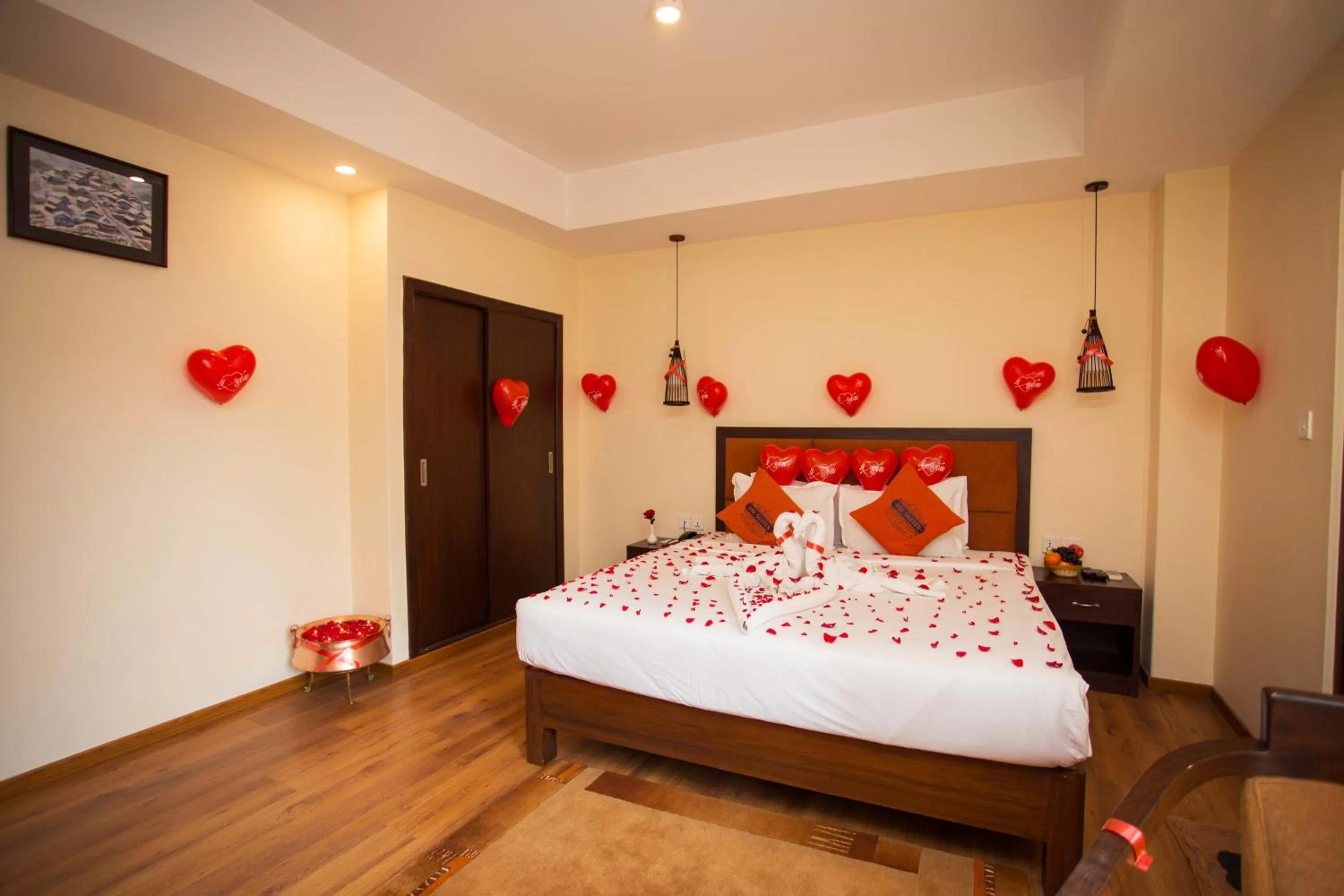 Photo of the whole room, Bed in Hotel Jay Suites