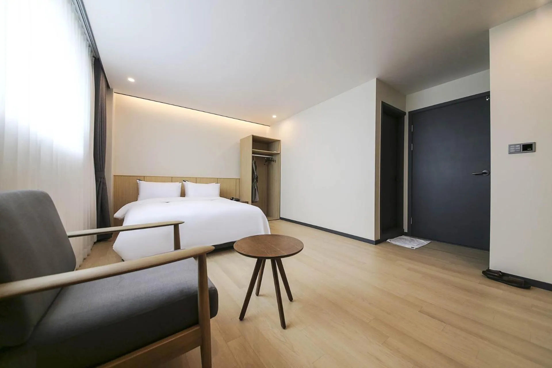 Bed in Benikea hotel