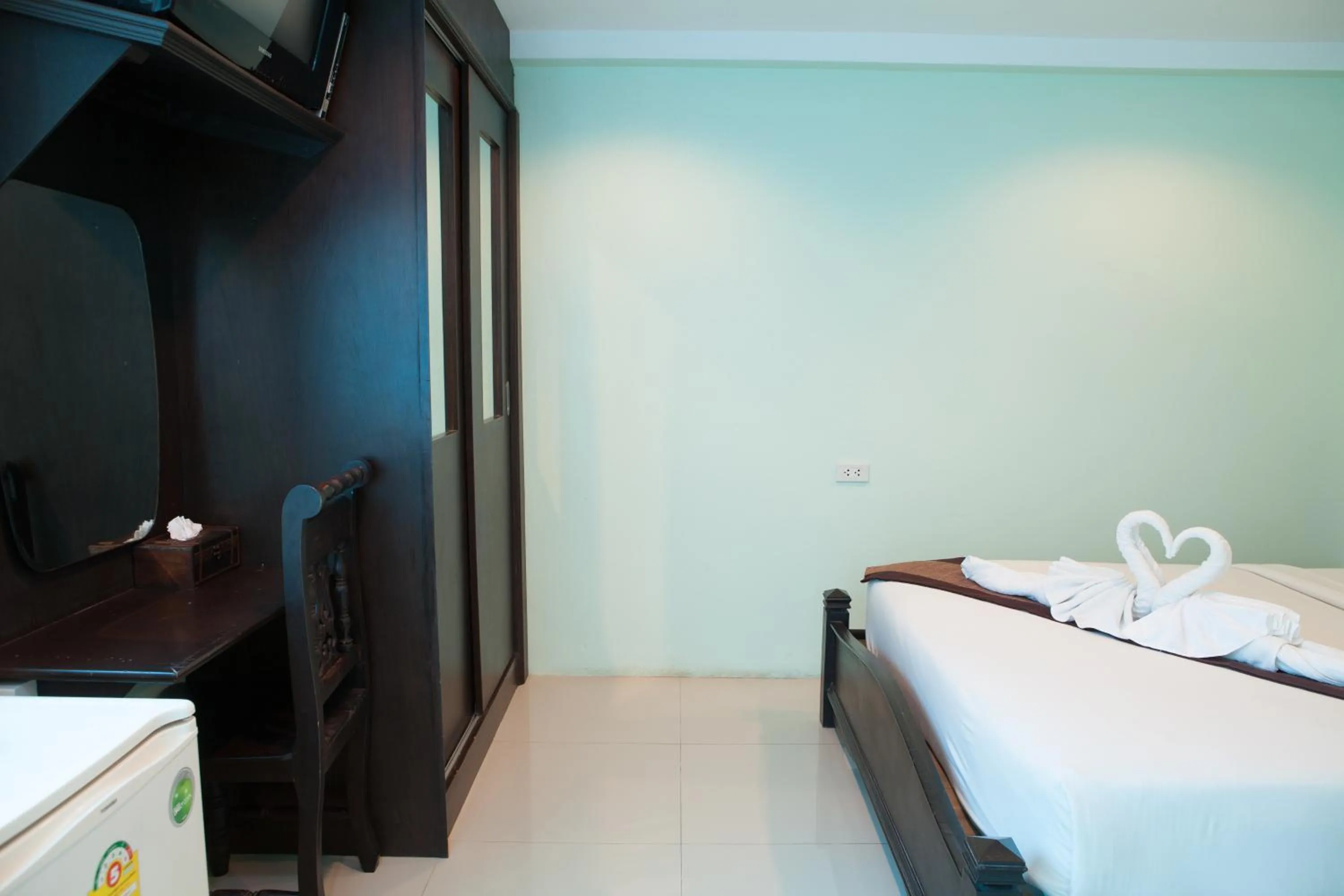 TV and multimedia, Bed in Fahsai Bay Villa