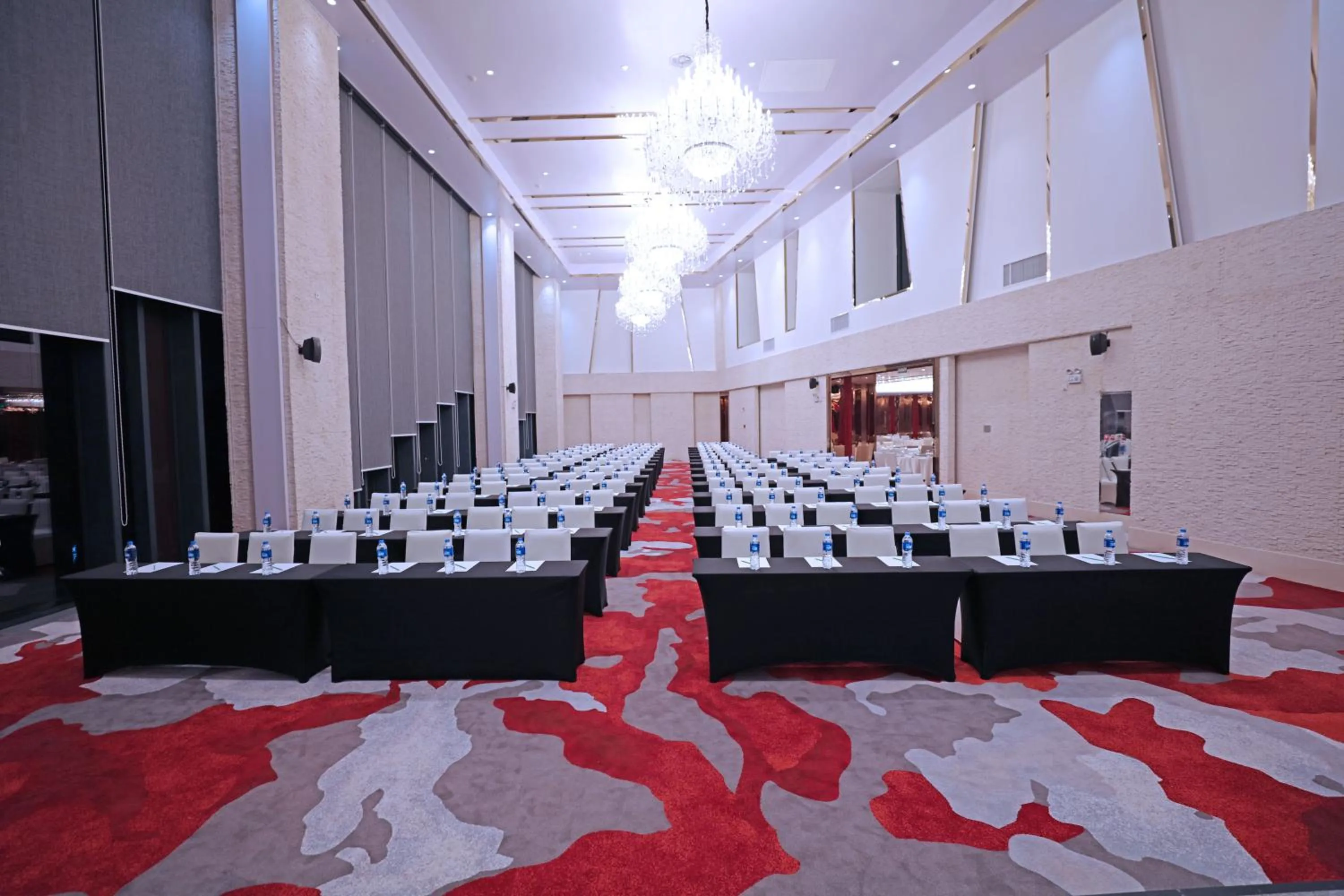 Banquet/Function facilities in Holiday Inn Shanghai Hongqiao West by IHG