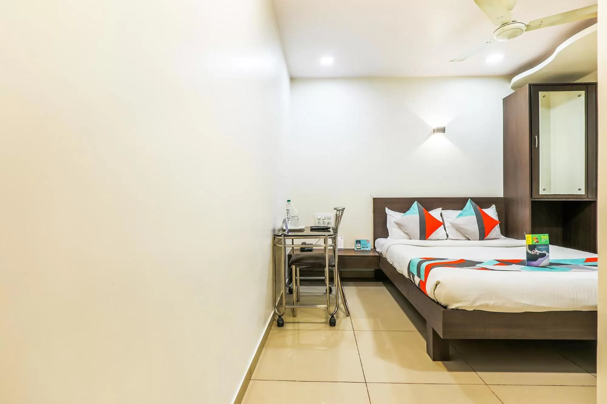 Bedroom, Bed in FabExpress Adore Inn - Nr Mumbai International Airport