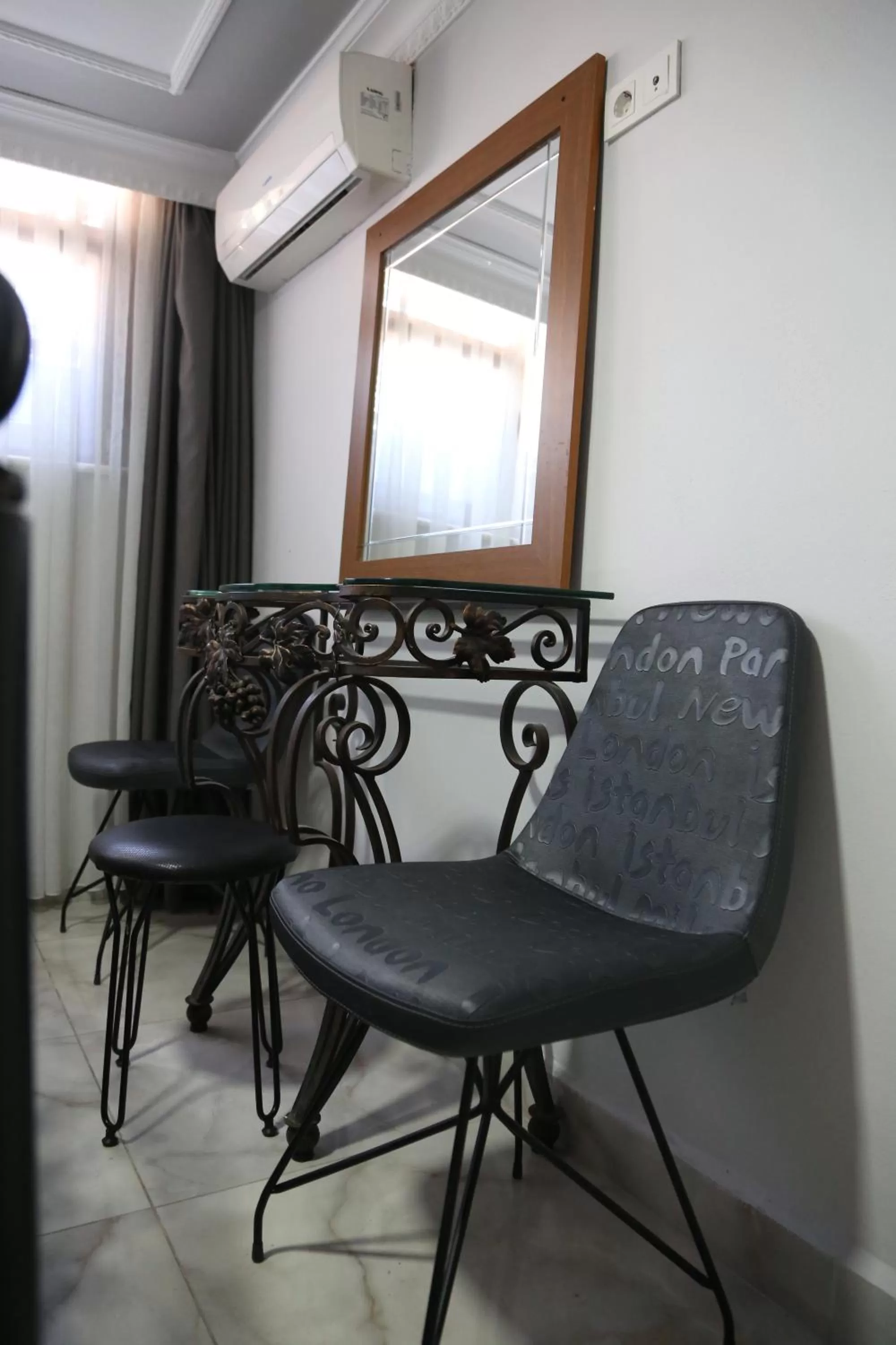 Seating area in Arat Apartments