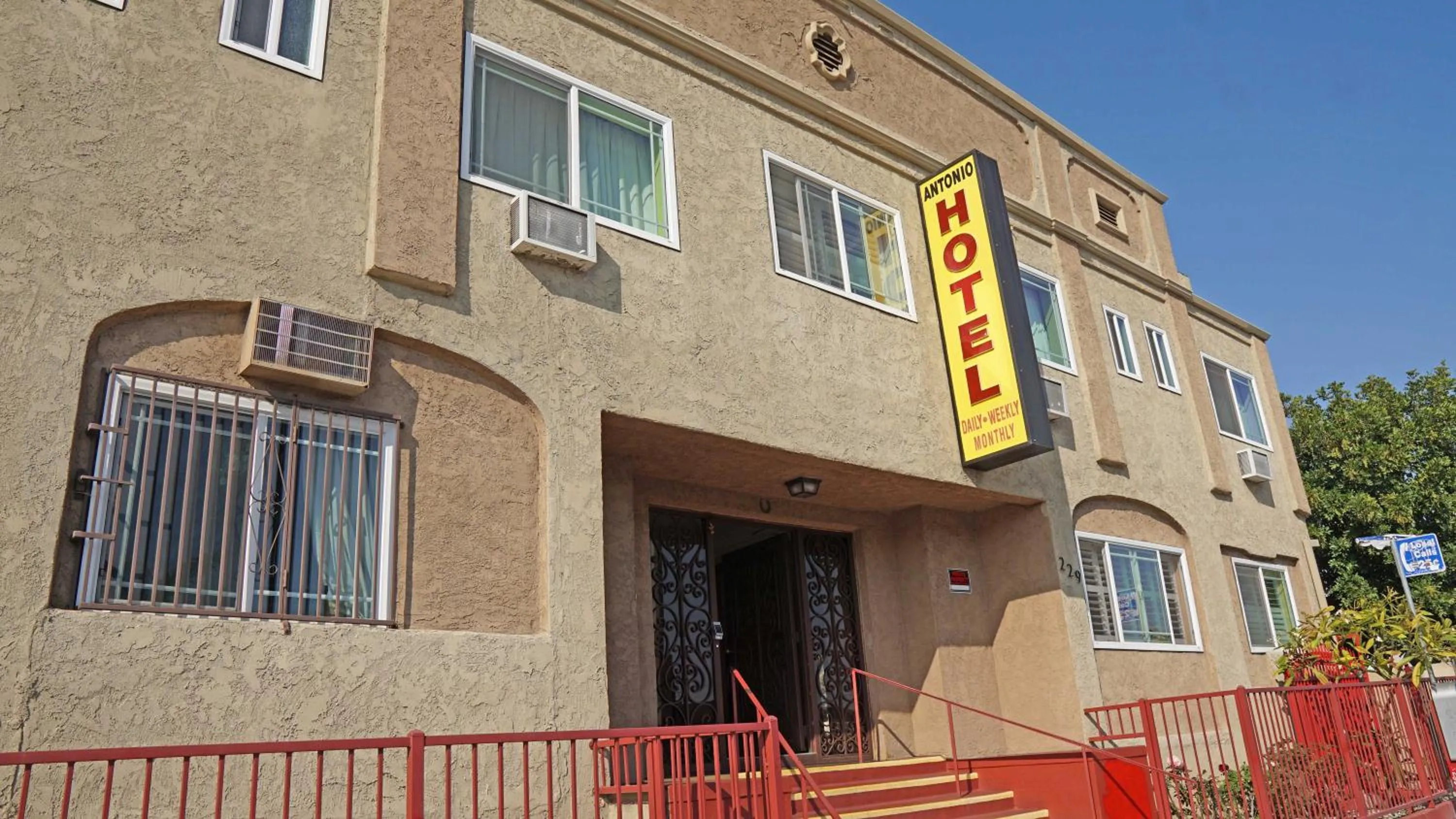 Property Building in Antonio Hotel - Downtown Los Angeles, near Hollywood