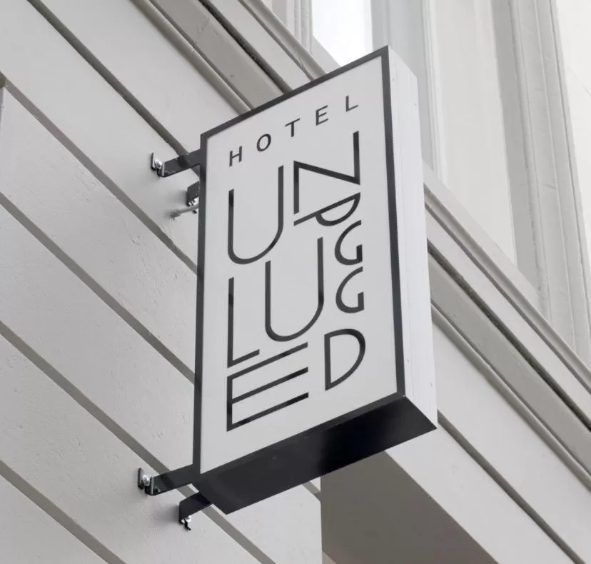 Logo/Certificate/Sign in Hotel Unplugged