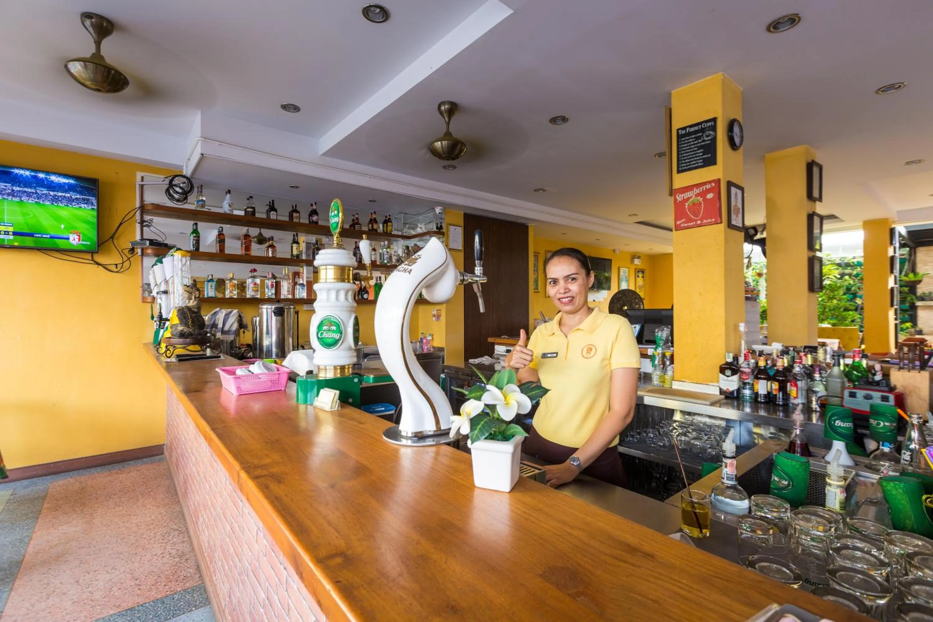 Meals in ON Hotel Phuket - SHA