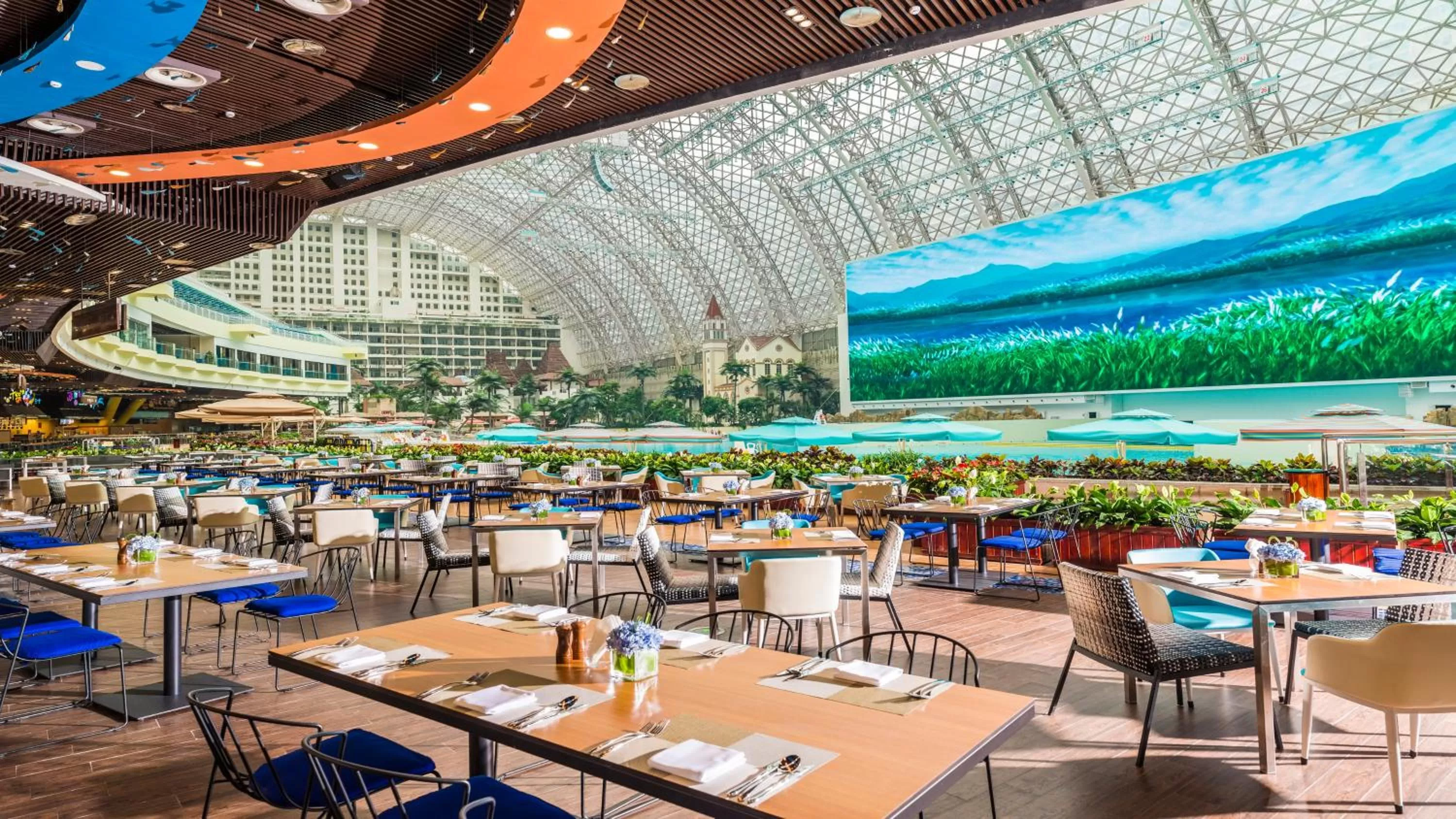 Restaurant/places to eat in InterContinental Chengdu Global Center by IHG