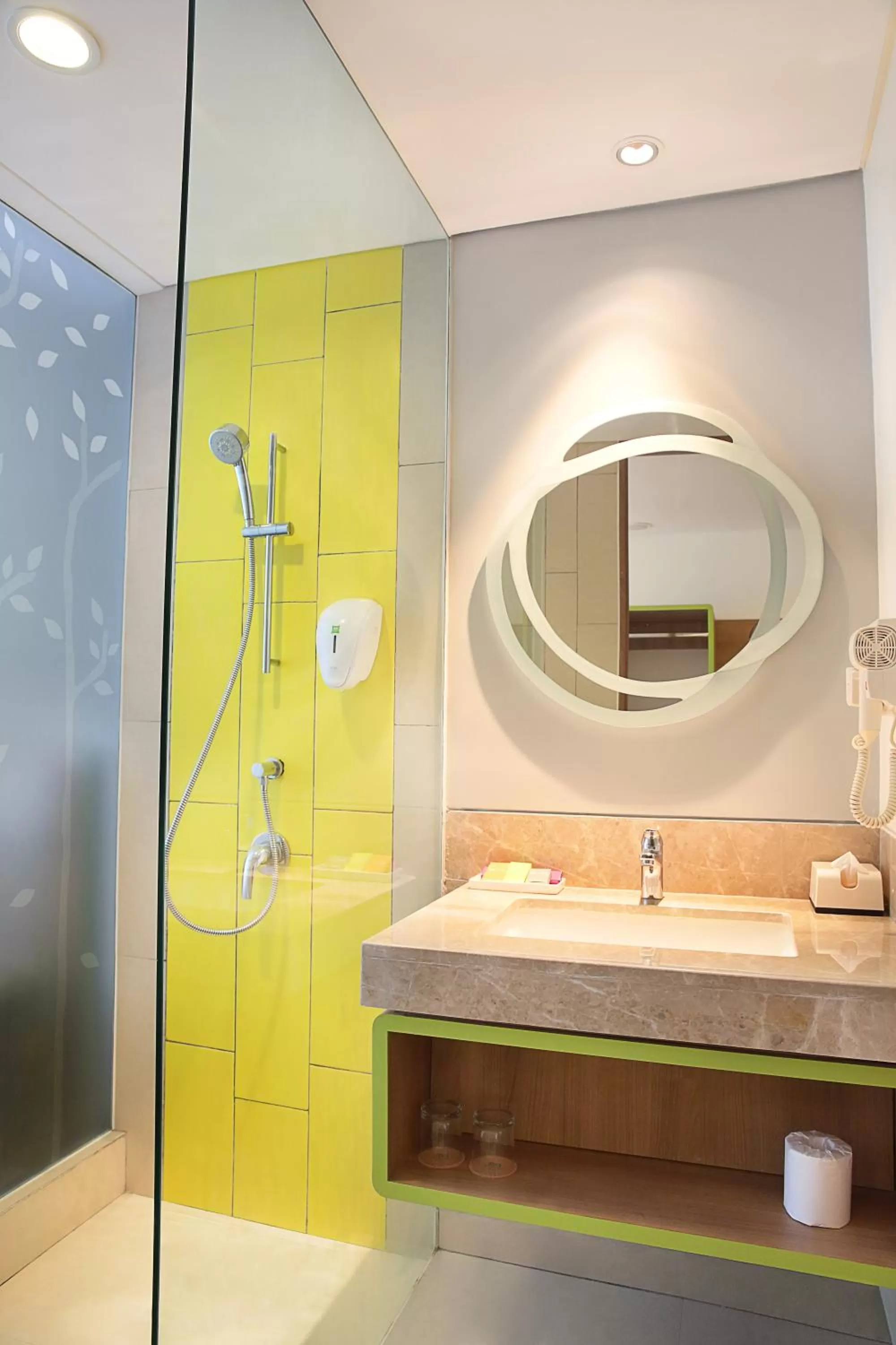 Shower in Grand Livio Kuta Hotel