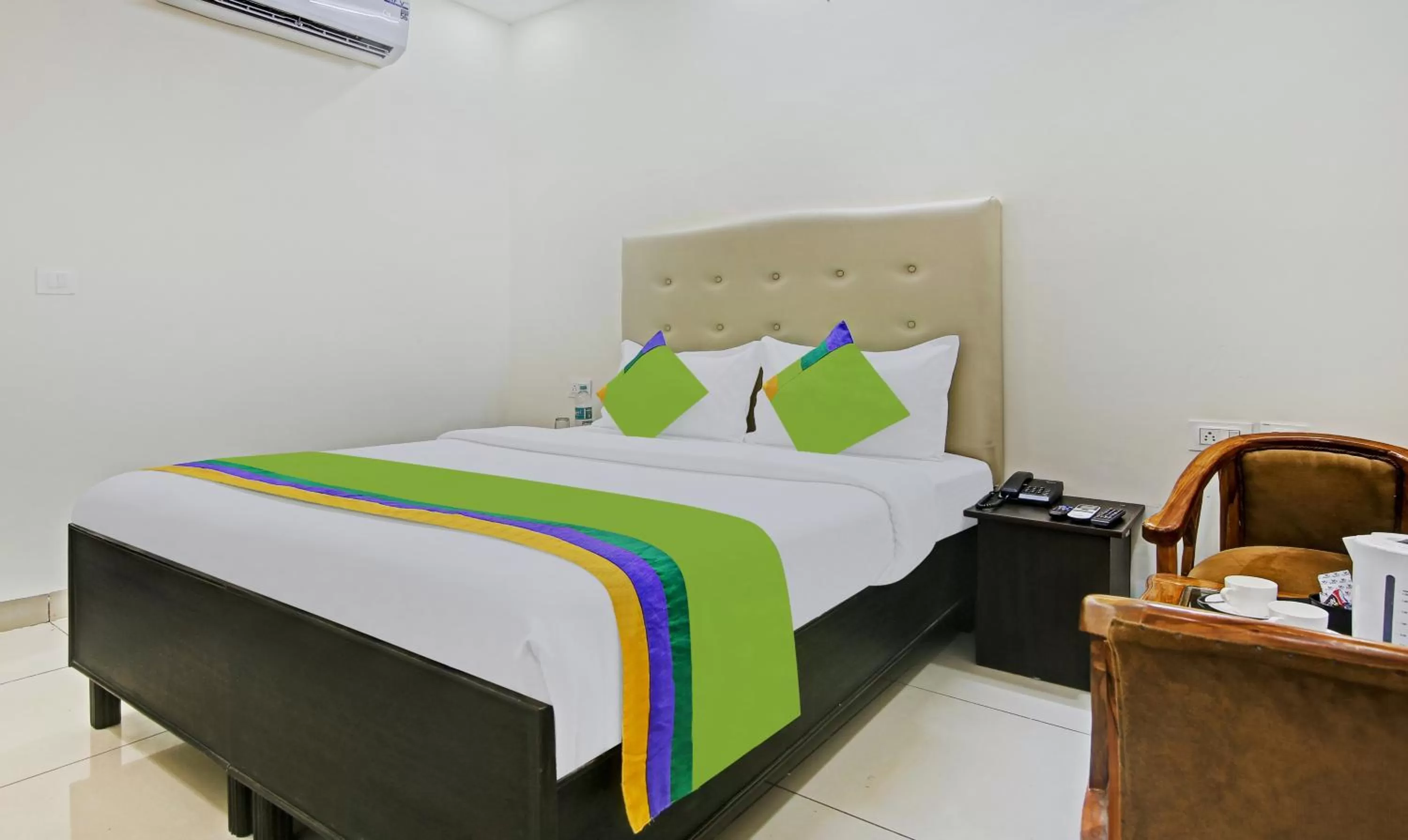 Bedroom, Bed in Treebo Trend Royal Empire