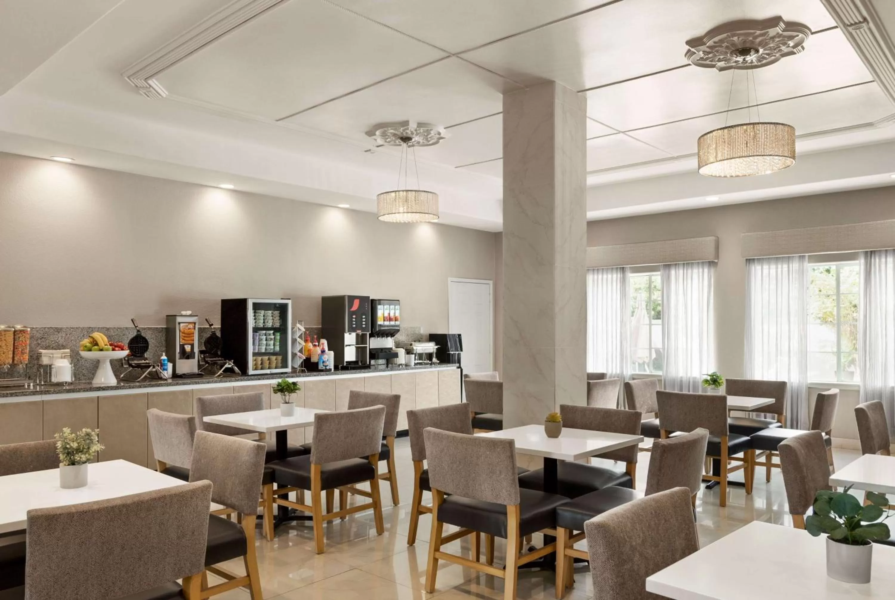 Breakfast in La Quinta by Wyndham Brownsville North