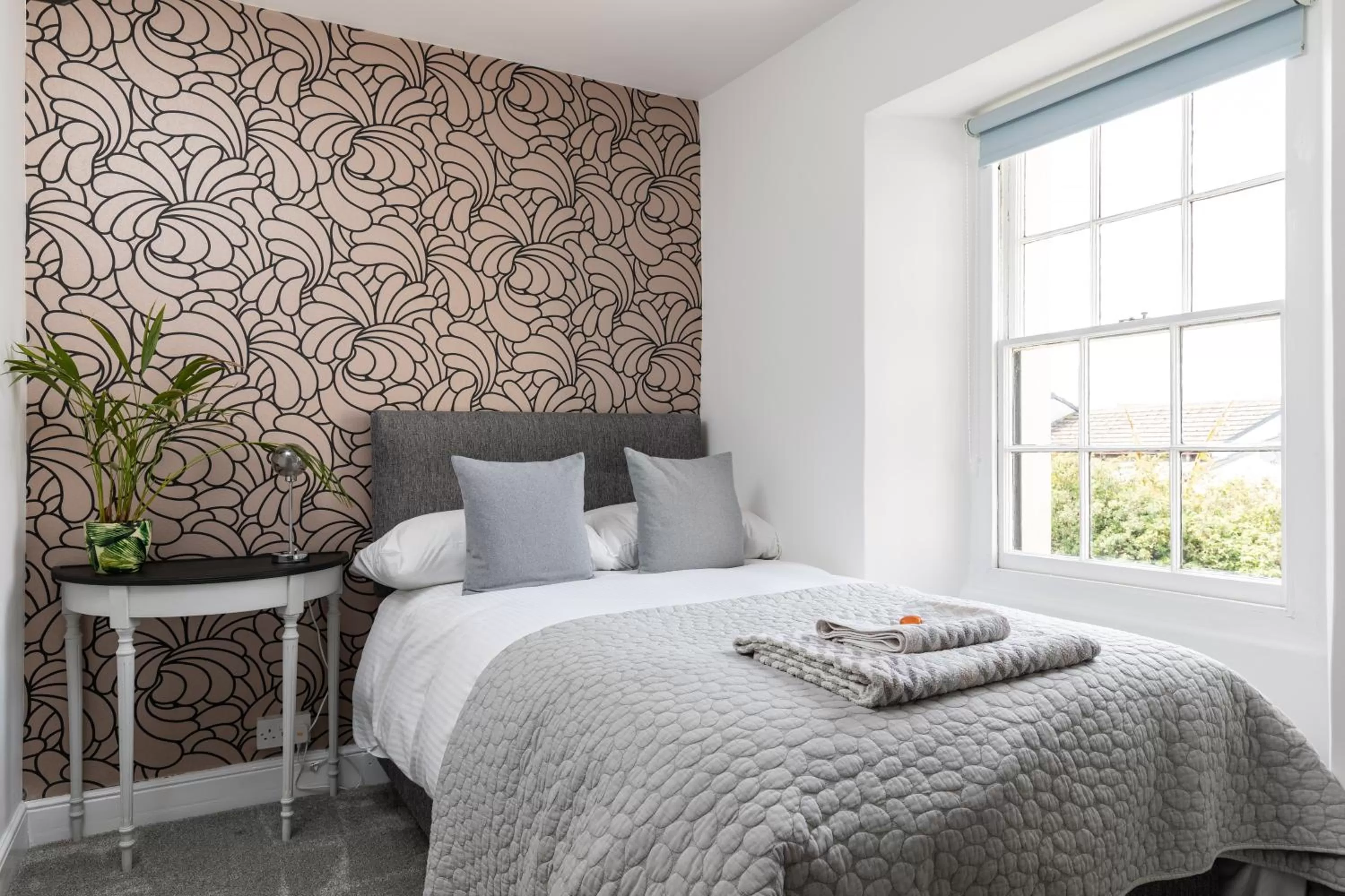 Bedroom, Bed in Penwyth House