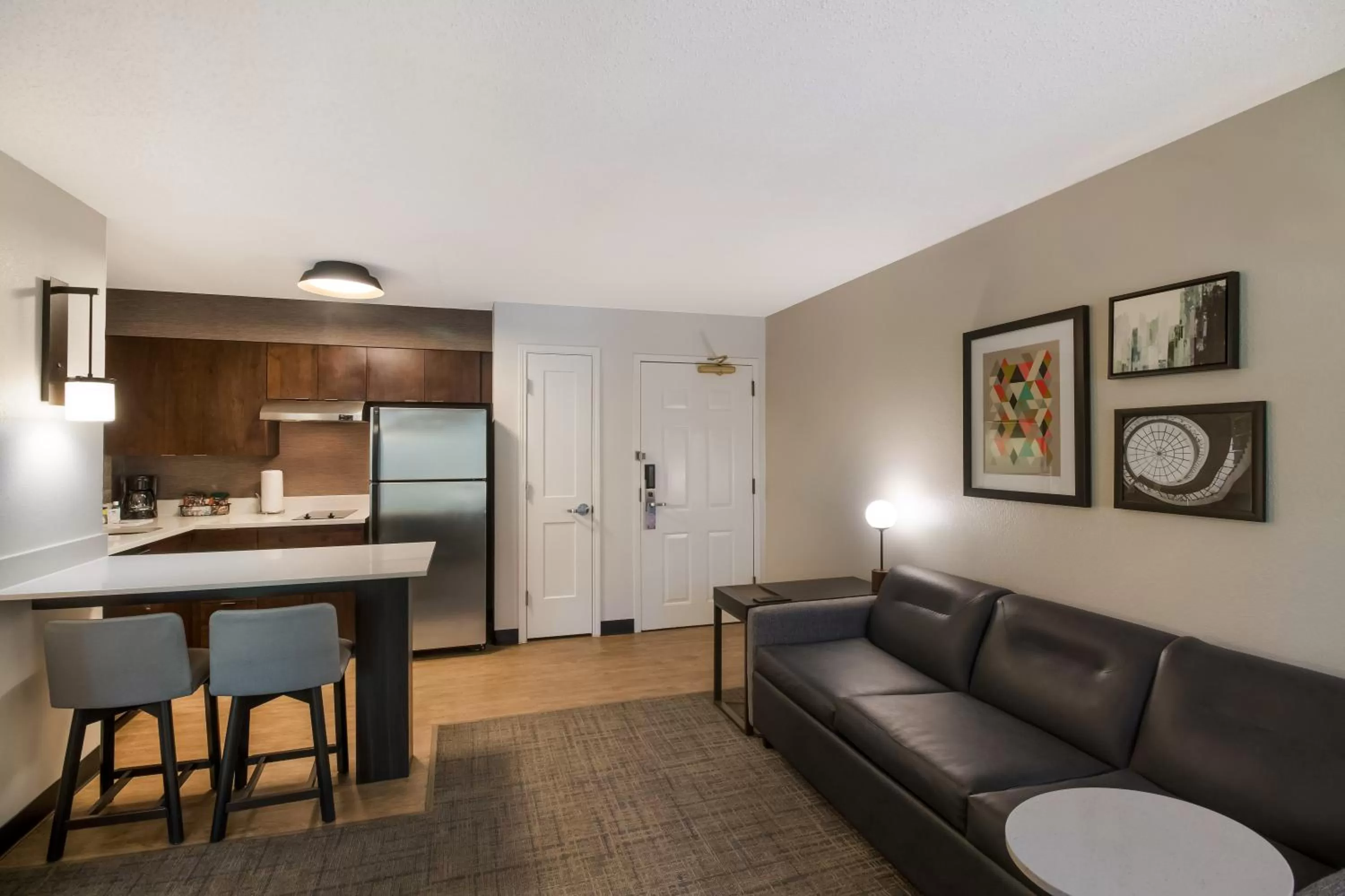 Kitchen or kitchenette in Sonesta ES Suites Dallas Richardson