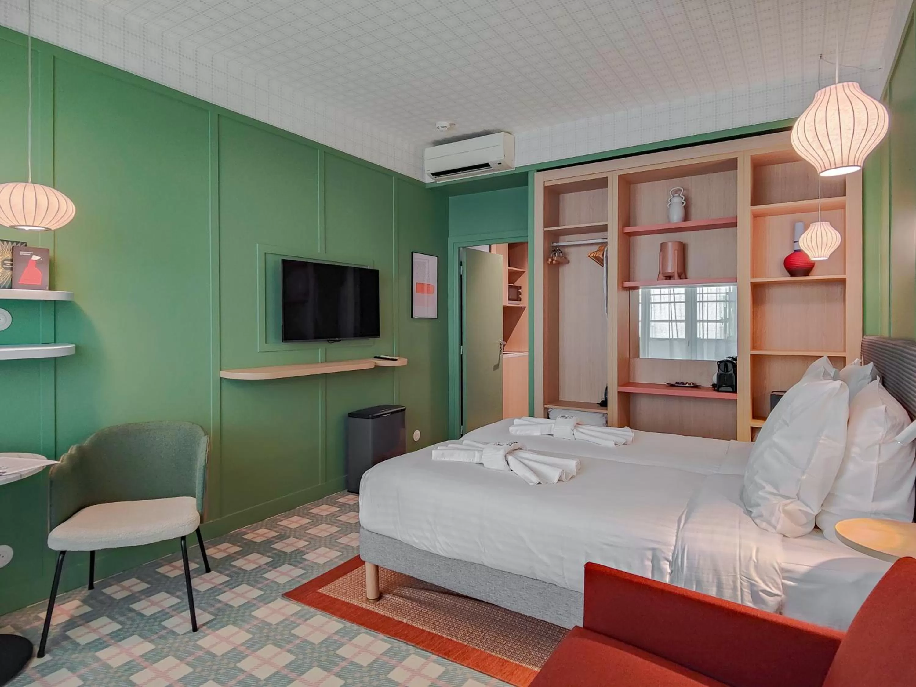 Photo of the whole room, Bed in Hotel Aparthotel AMMI Nice Lafayette