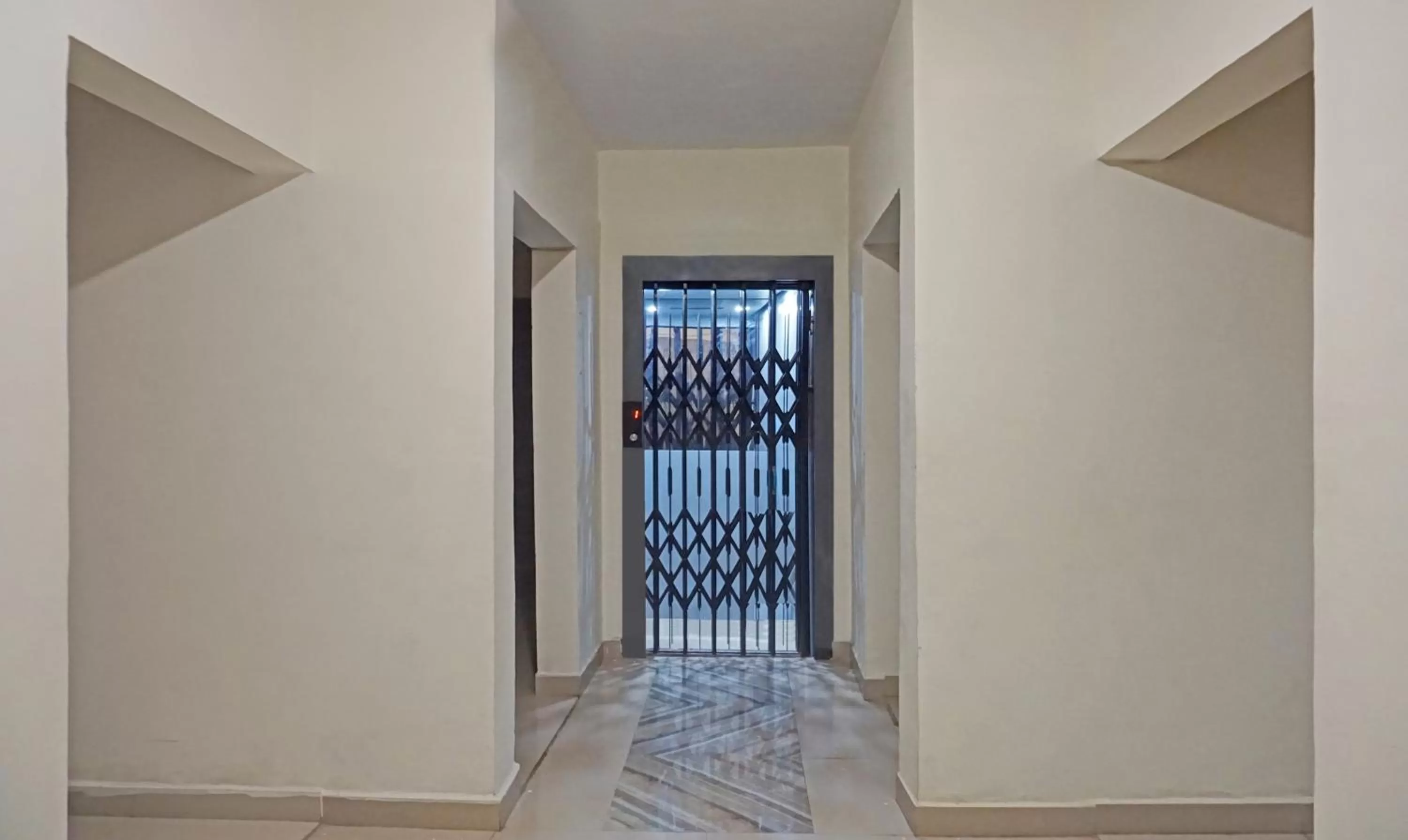 elevator in Itsy Hotels AY Plus Hotels