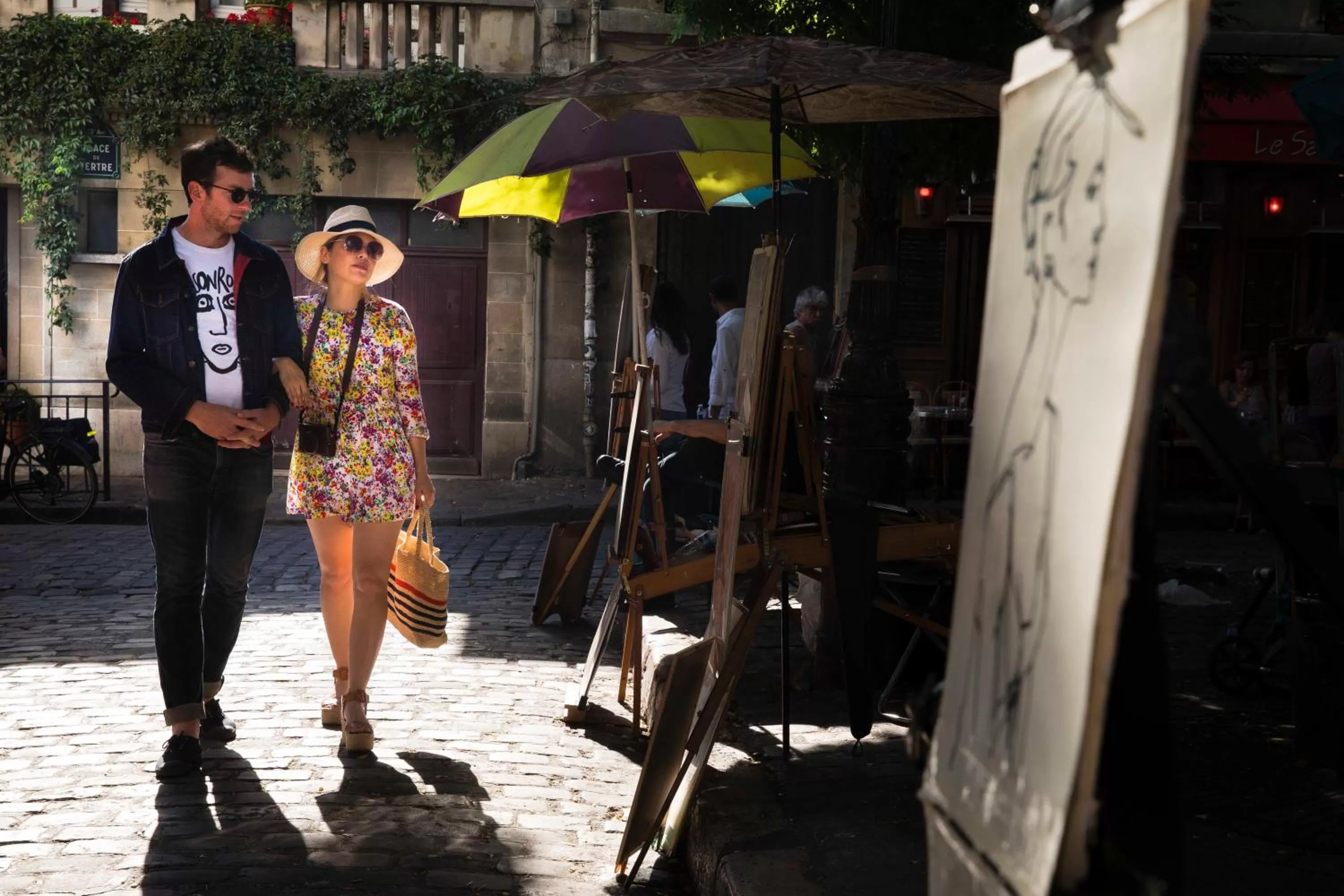 People in Hôtel des Arts Montmartre