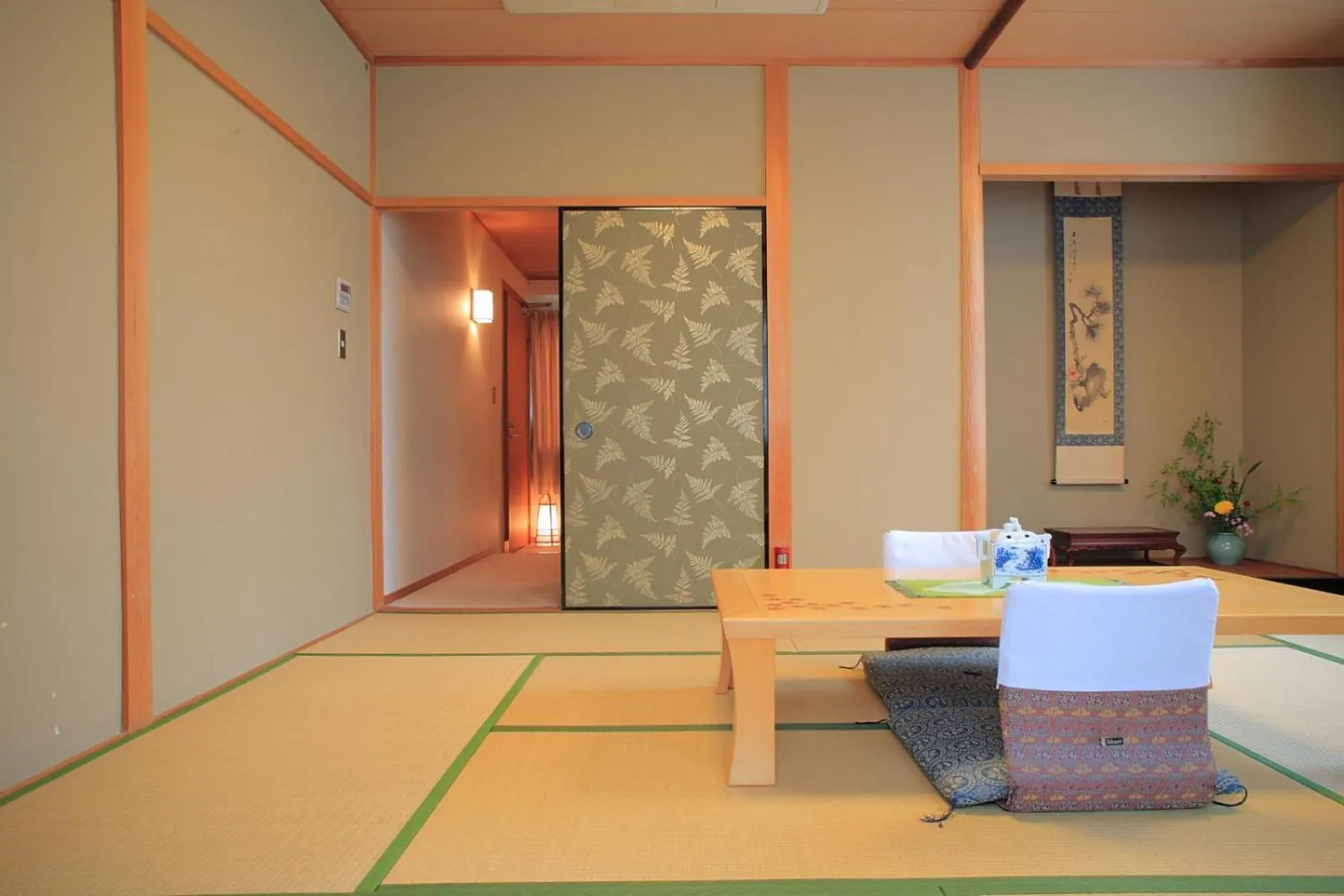 Photo of the whole room, Bed in Kyoto Nanzenji Ryokan Yachiyo Established in 1915